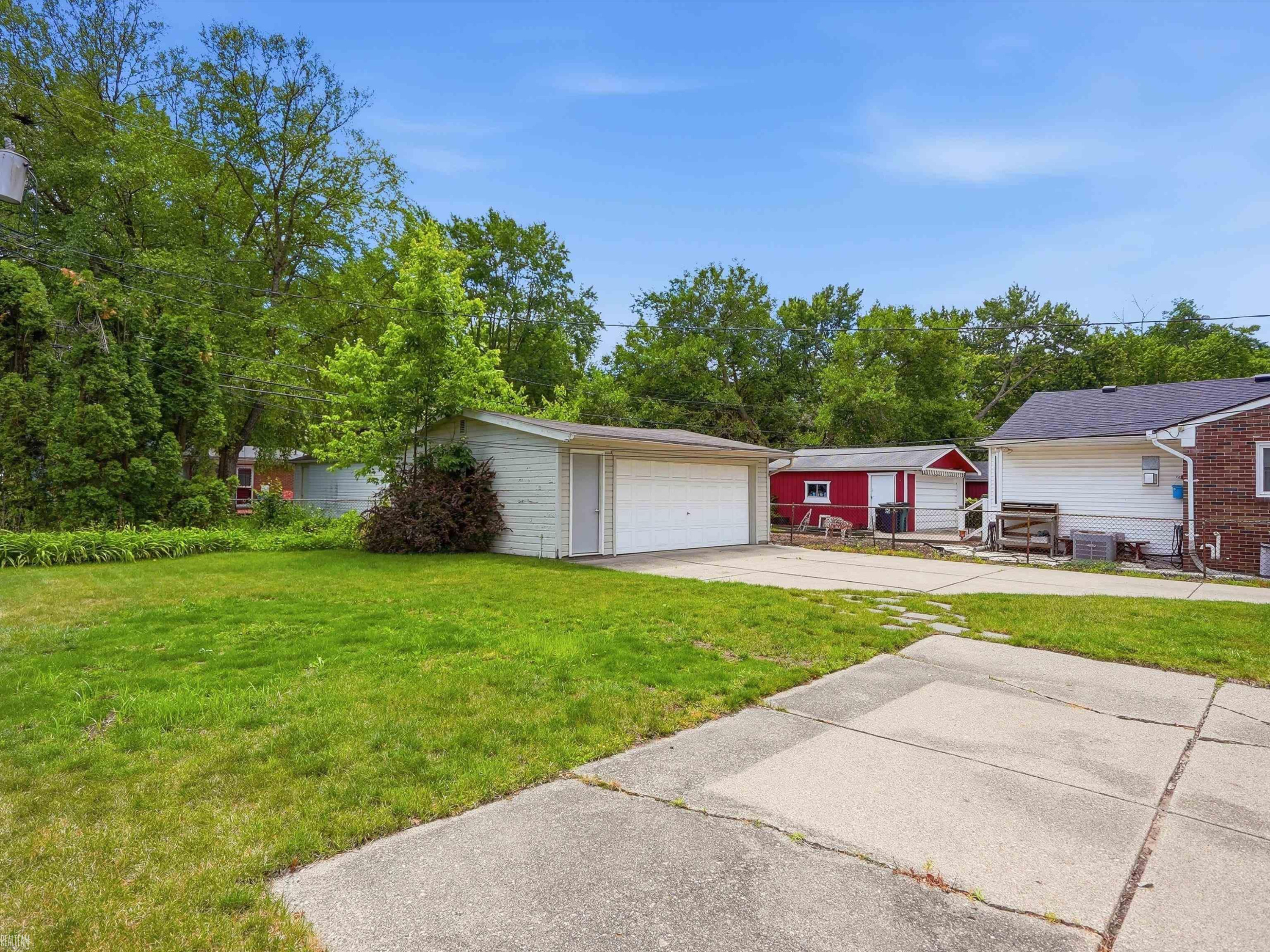 429 W Bloomfield Avenue, Royal Oak, MI 48073 — Photo 32