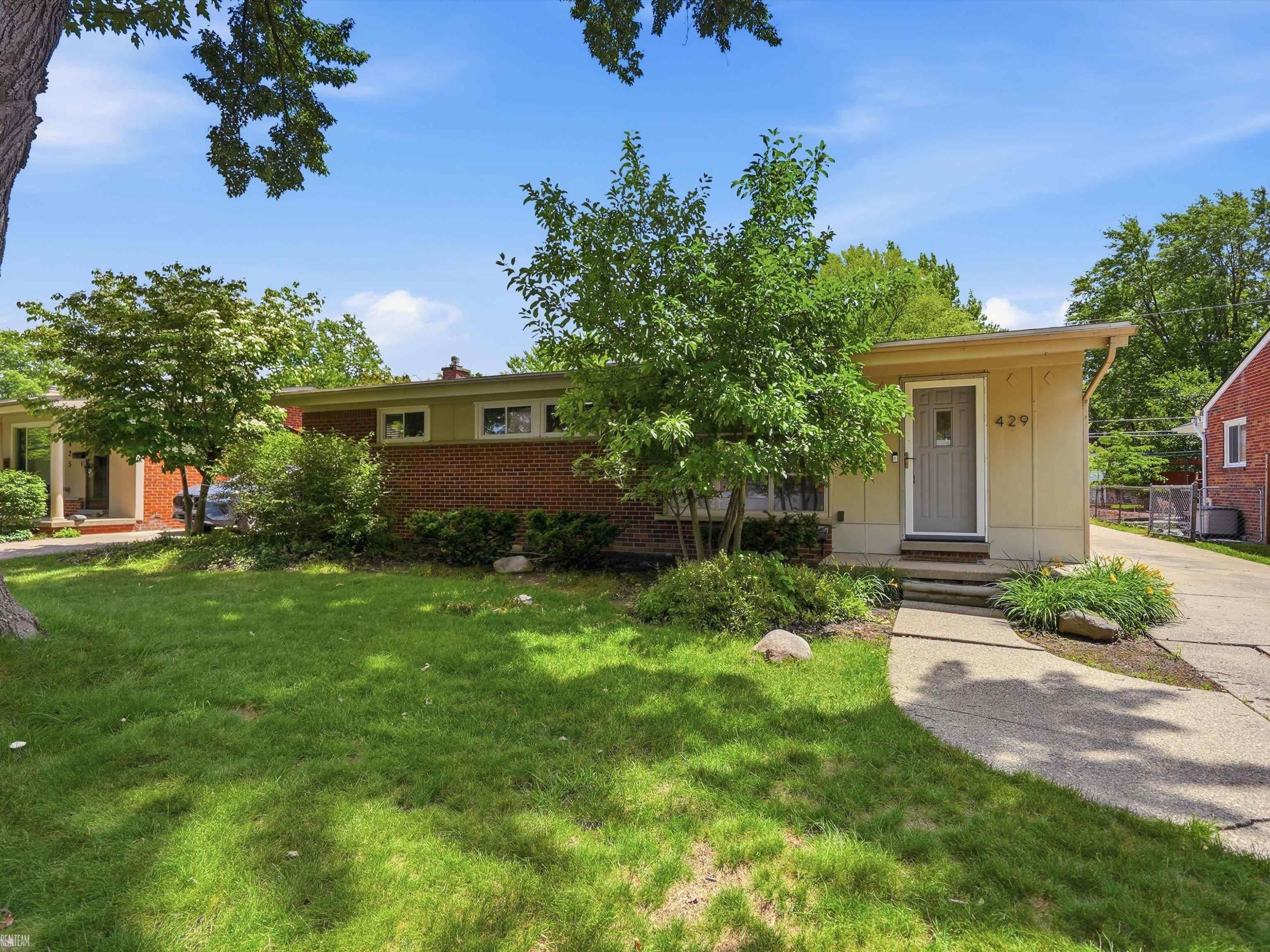 429 W Bloomfield Avenue, Royal Oak, MI 48073 — Photo 33
