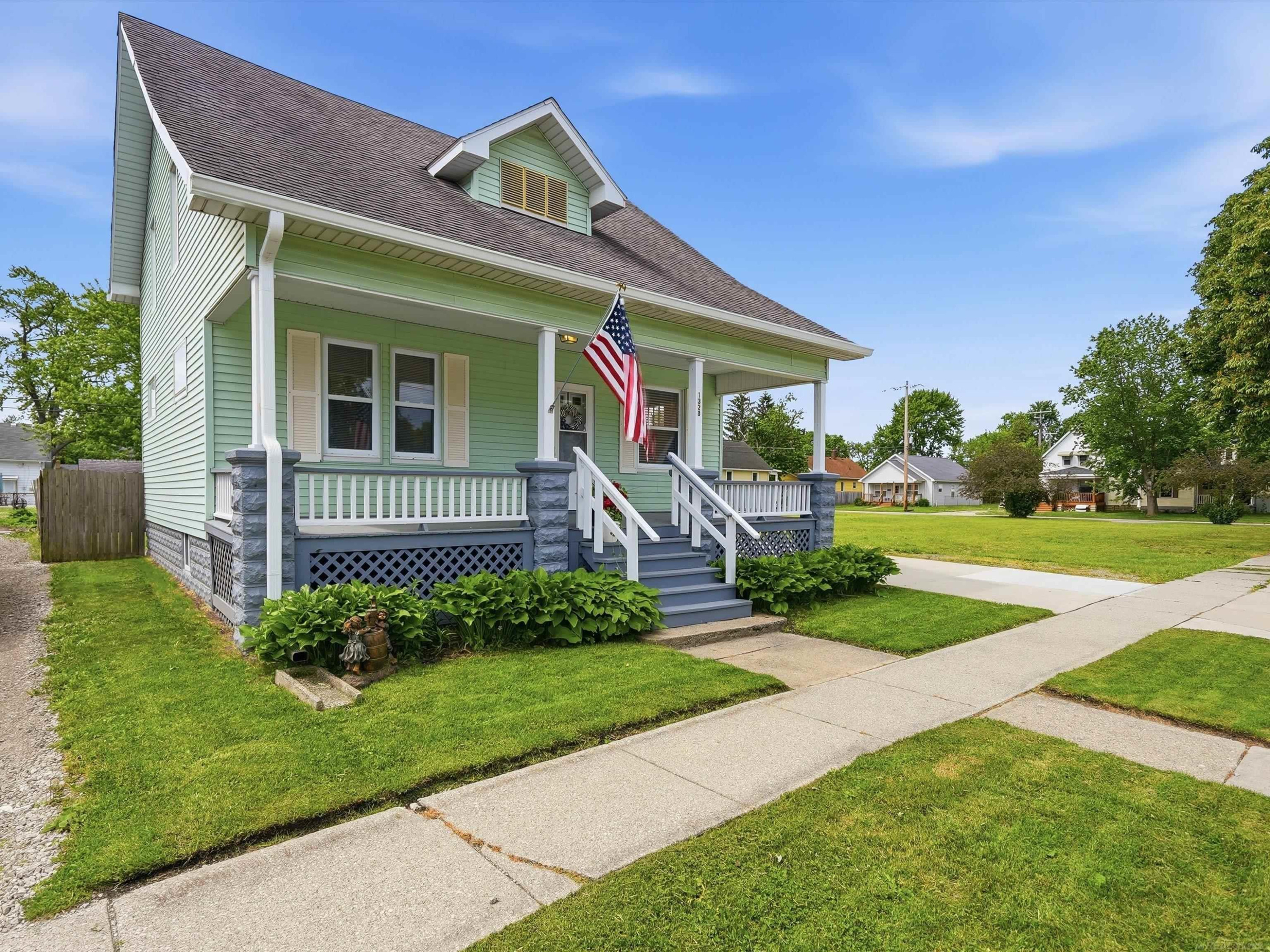 1328 Wells Street, Port Huron, MI 48060 — Photo 3