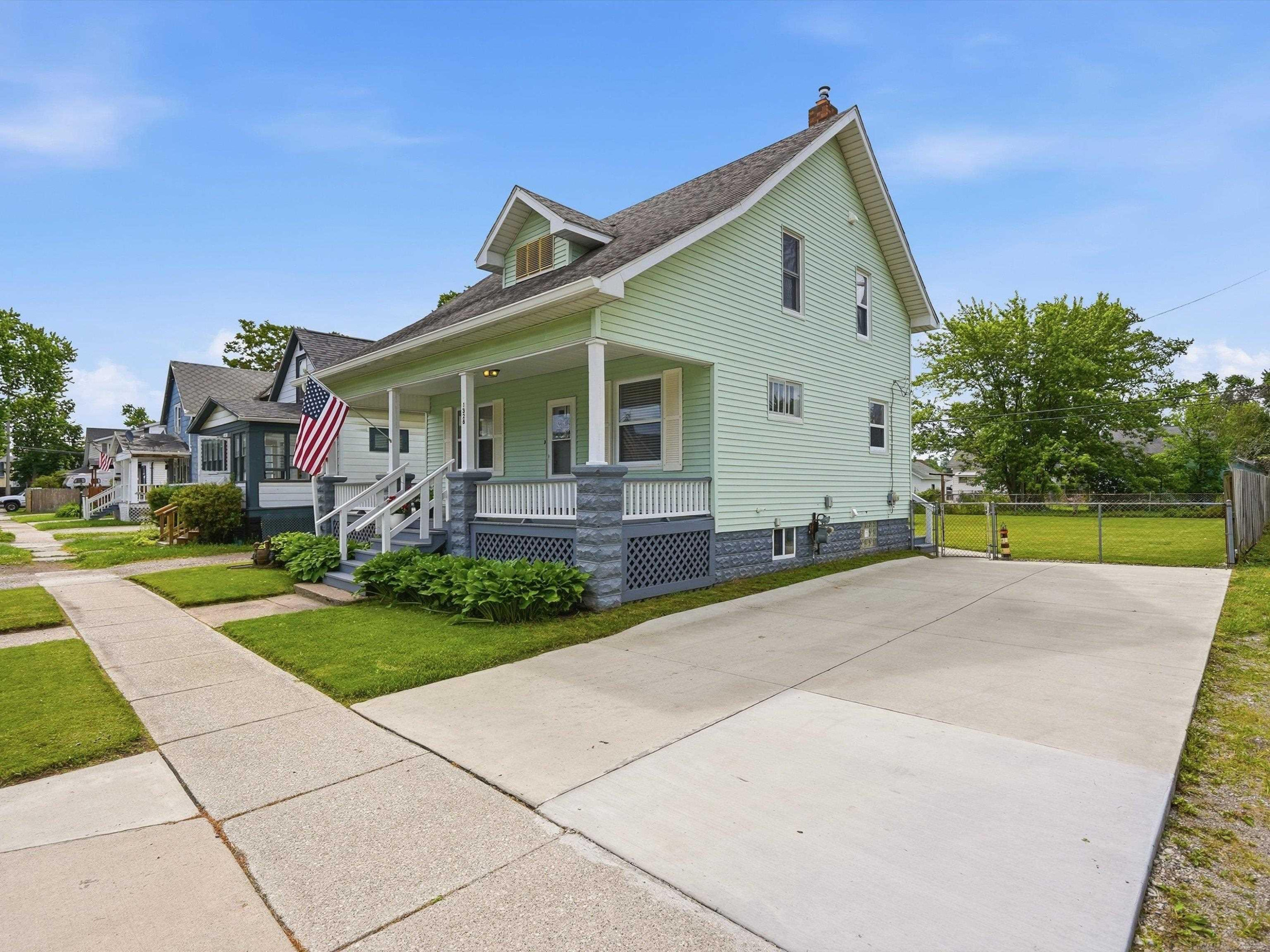 1328 Wells Street, Port Huron, MI 48060 — Photo 4