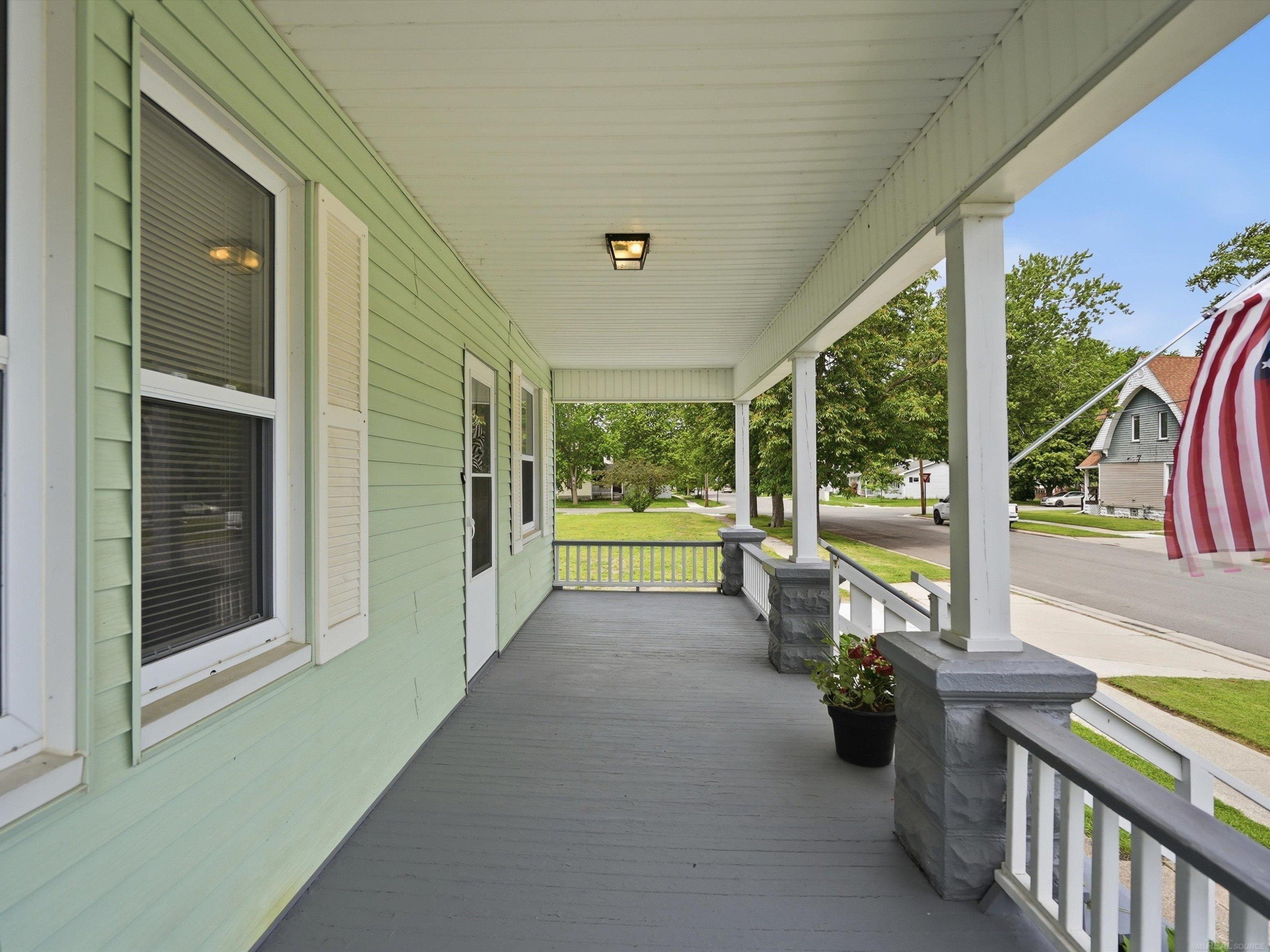 1328 Wells Street, Port Huron, MI 48060 — Photo 5