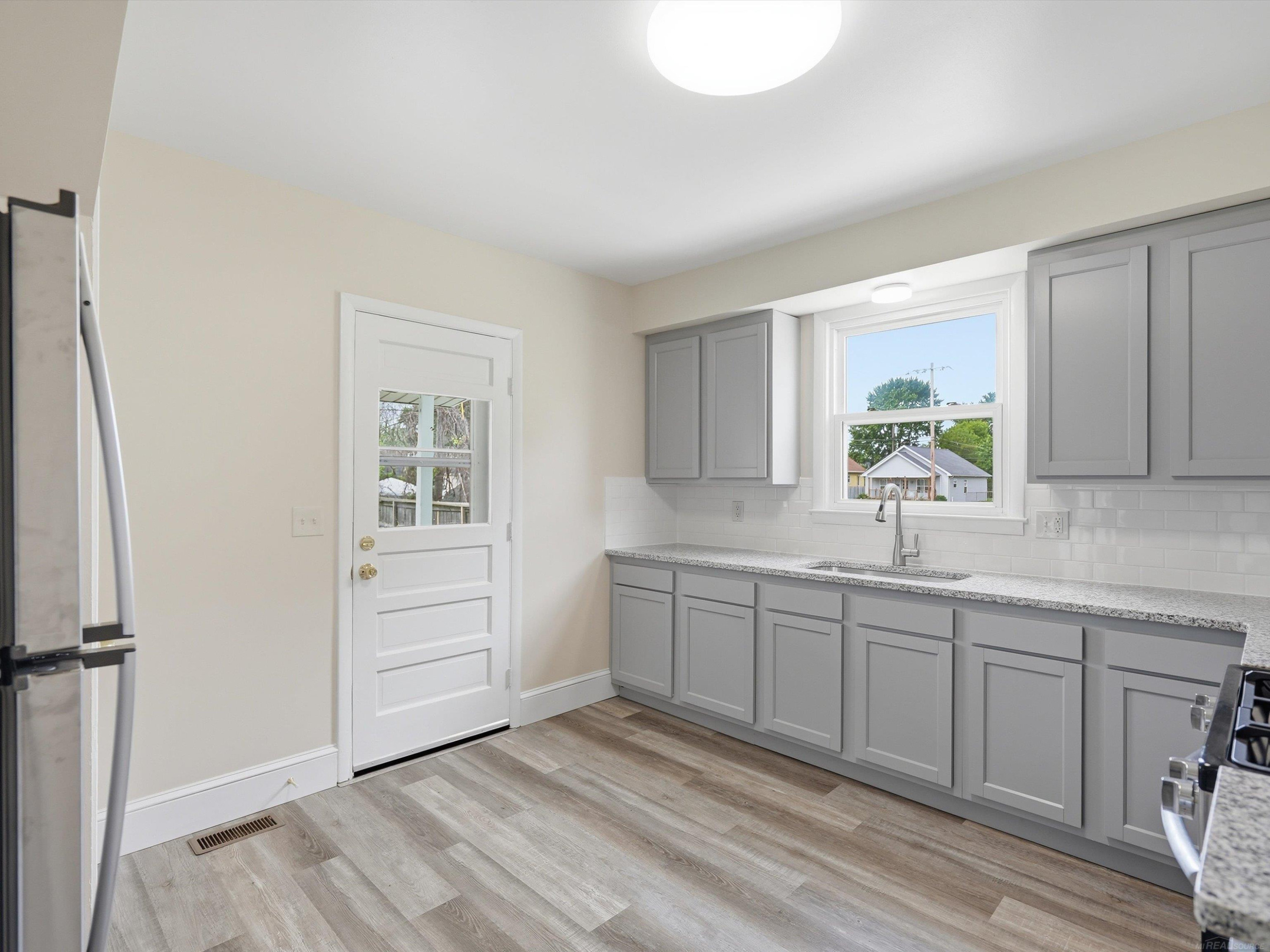 1328 Wells Street, Port Huron, MI 48060 — Photo 15