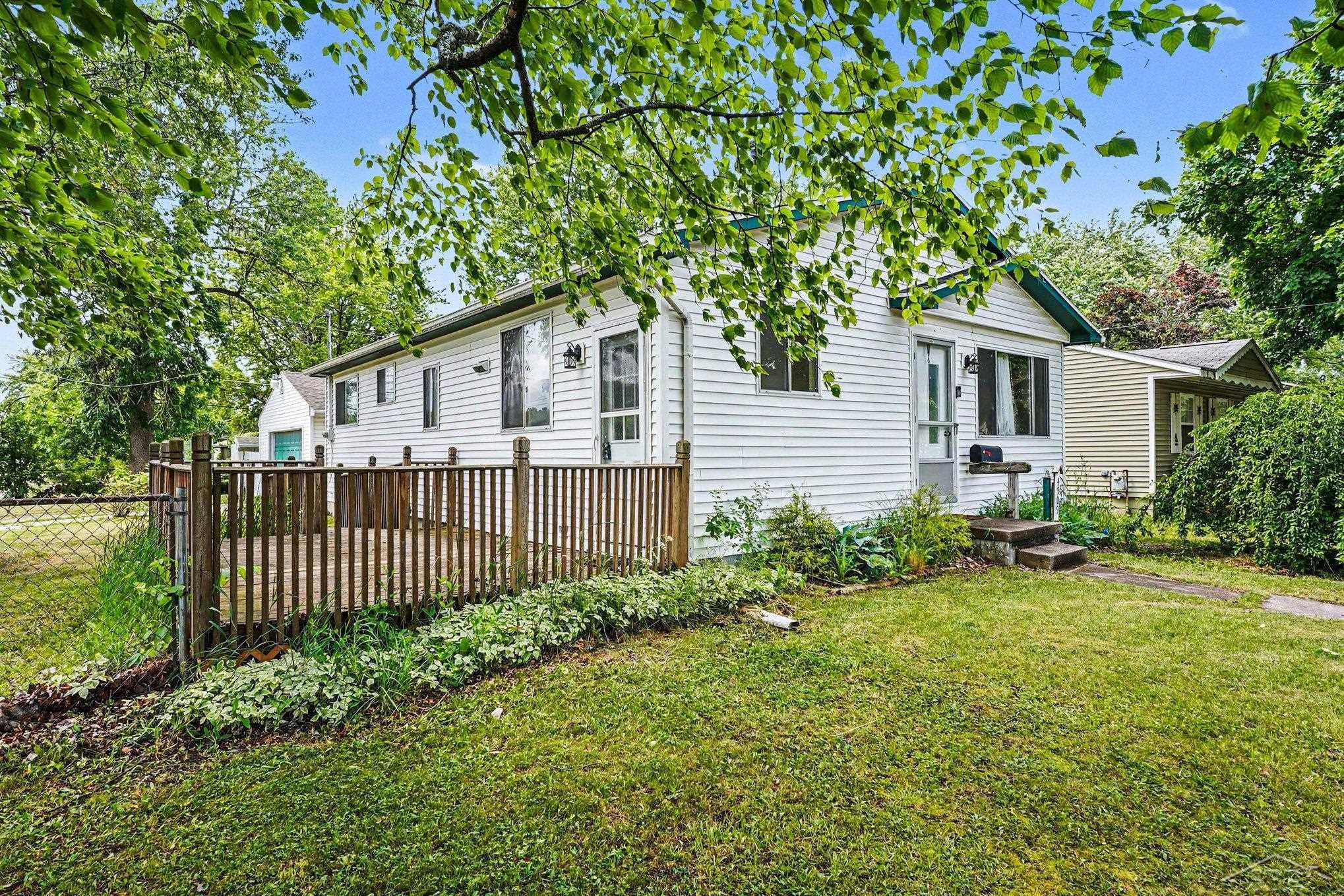 4509 Cadillac Place, Saginaw, MI 48604 — front exterior