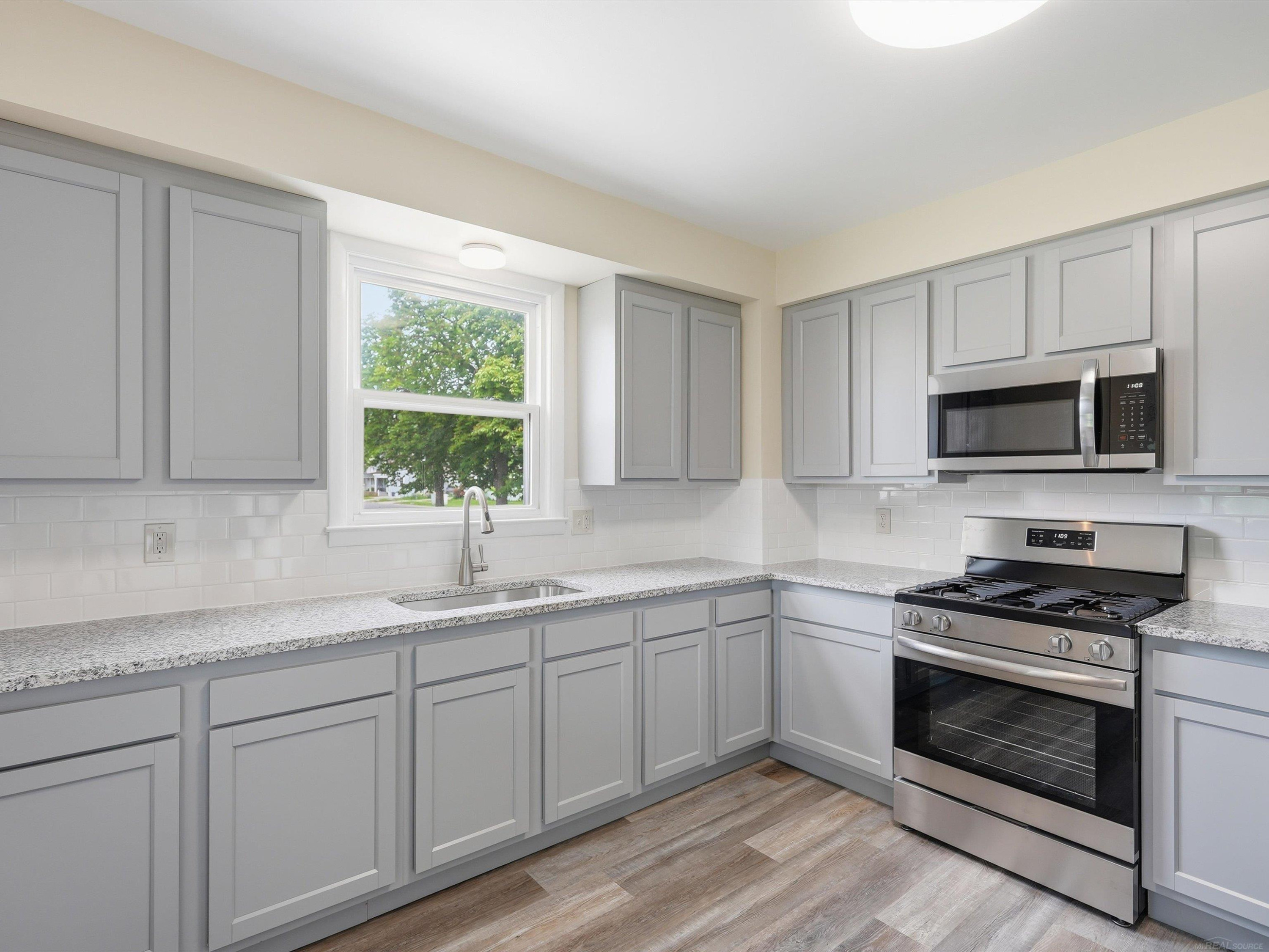 1328 Wells Street, Port Huron, MI 48060 — Photo 16