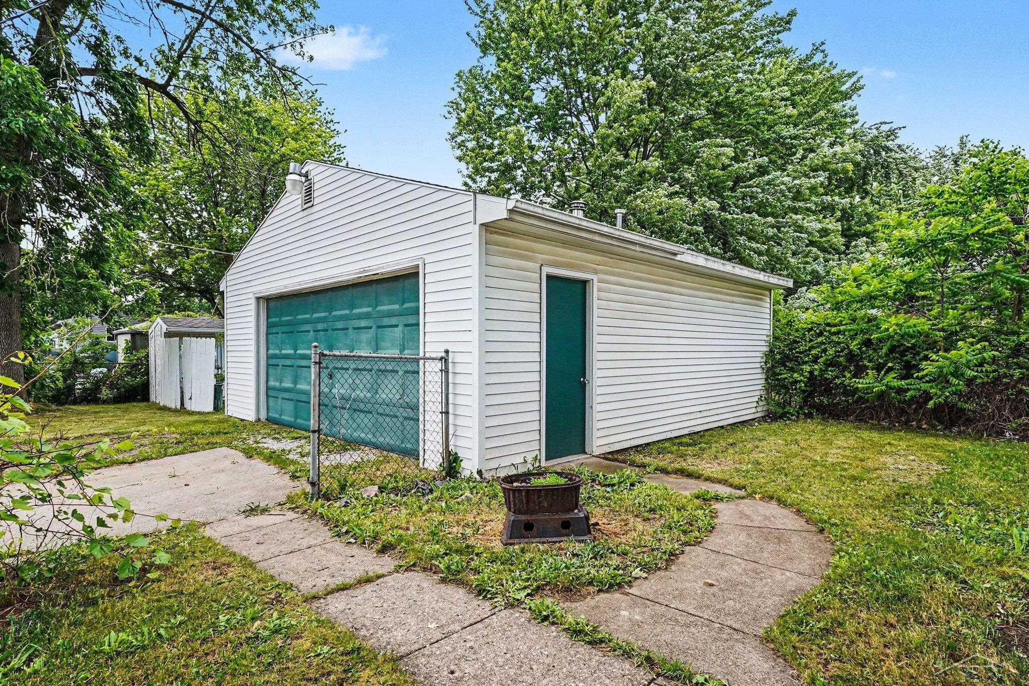 4509 Cadillac Place, Saginaw, MI 48604 — Photo 4