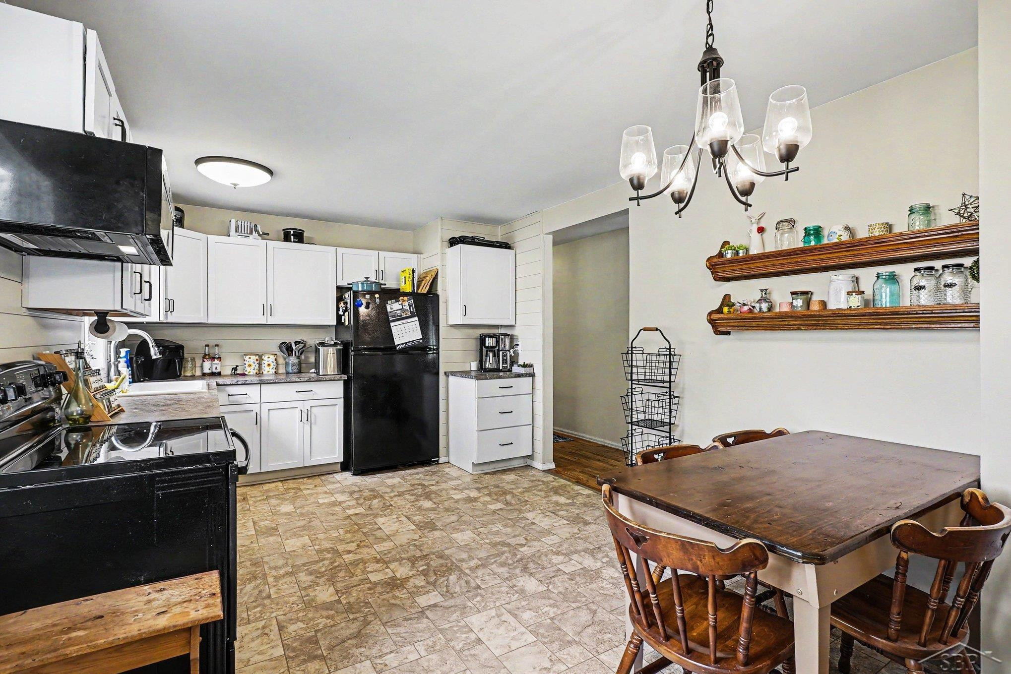 4509 Cadillac Place, Saginaw, MI 48604 — Photo 10
