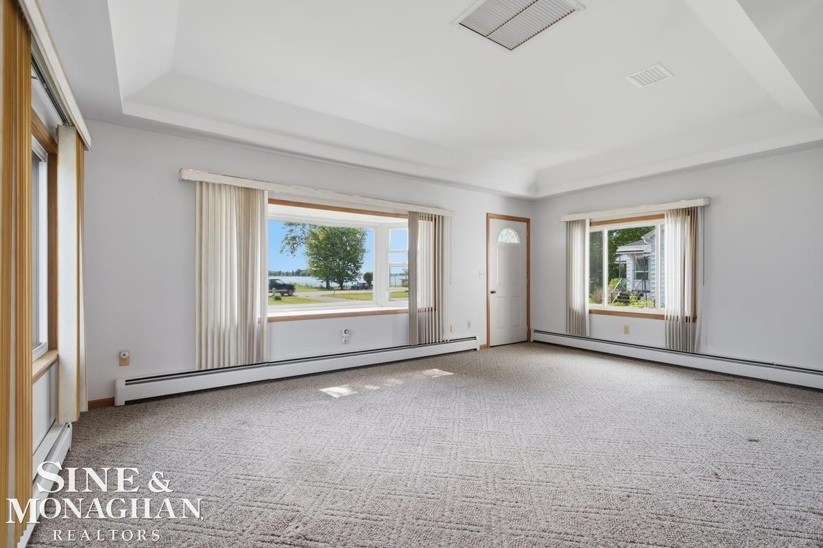 6036 River Road, MI — Photo 5