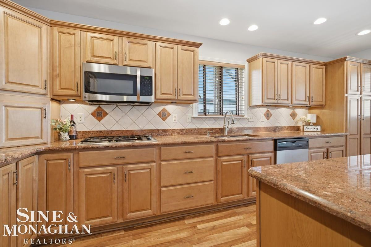 6036 River Road, MI — Photo 16