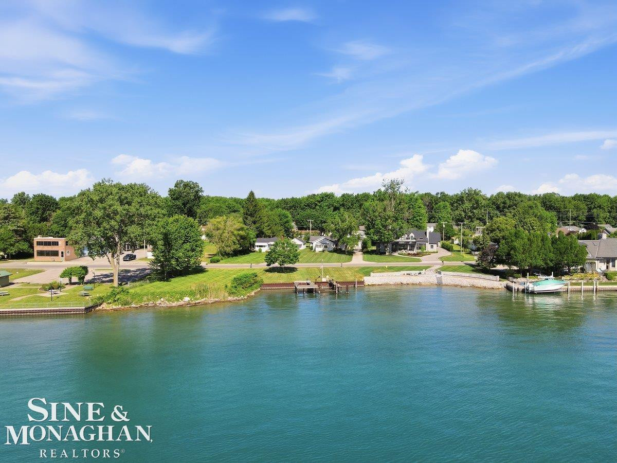 6036 River Road, MI — Photo 42