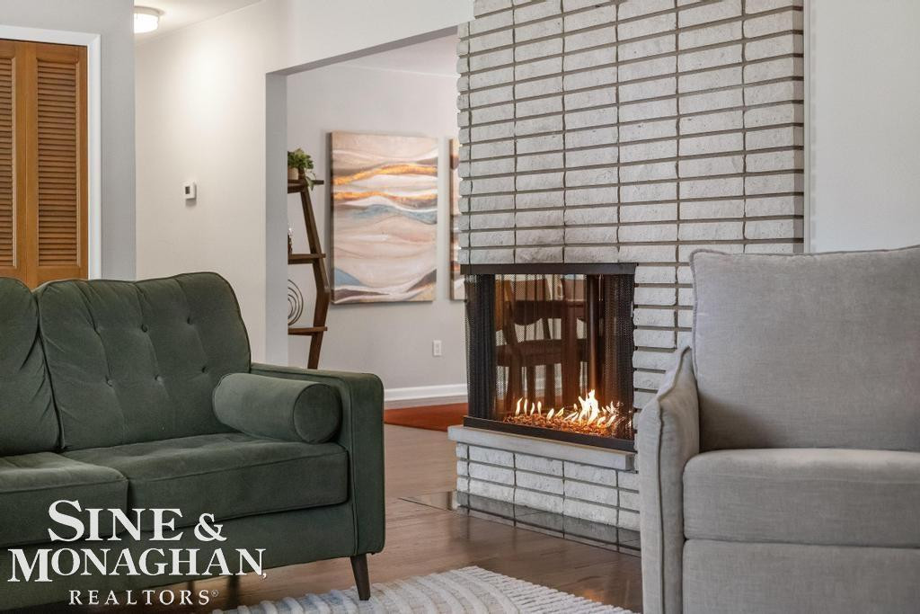 1045 Marian Court, Grosse Pointe Woods, MI 48236 — Photo 9