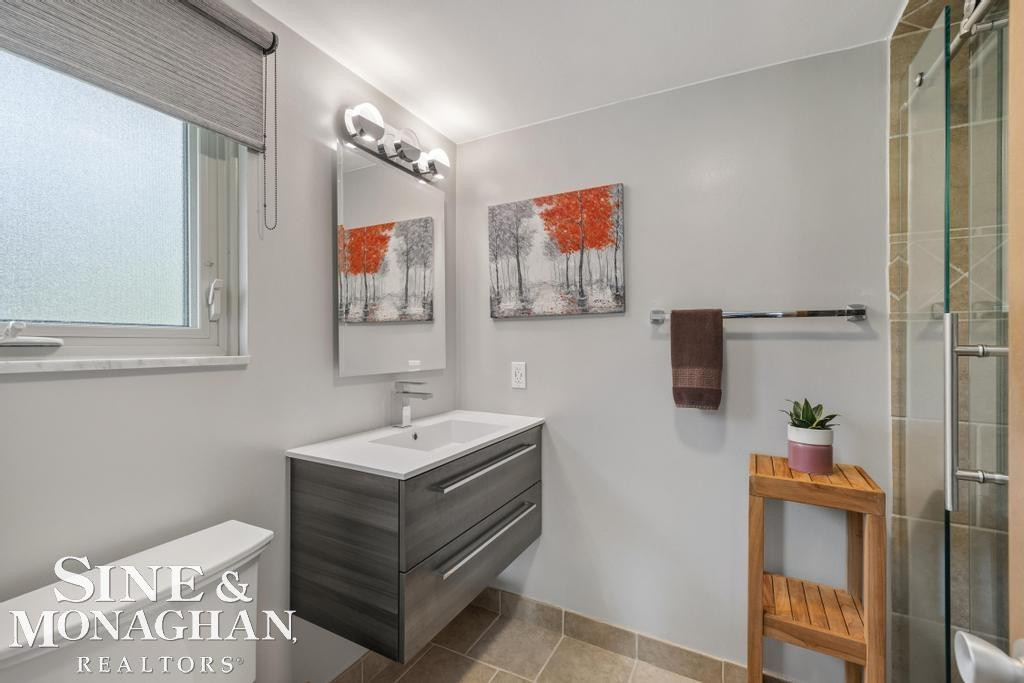 1045 Marian Court, Grosse Pointe Woods, MI 48236 — Photo 24