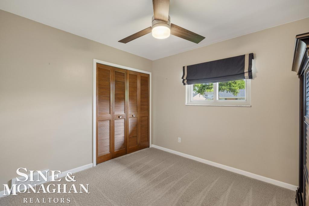 1045 Marian Court, Grosse Pointe Woods, MI 48236 — Photo 28