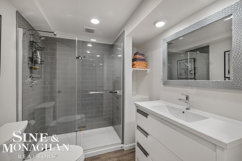 1045 Marian Court, Grosse Pointe Woods, MI 48236 — Photo 33