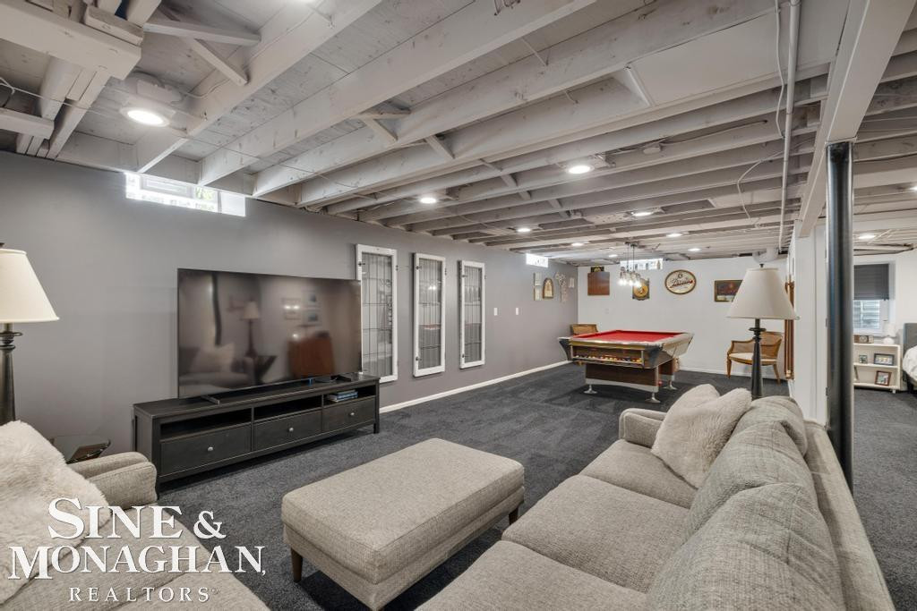 1045 Marian Court, Grosse Pointe Woods, MI 48236 — Photo 34