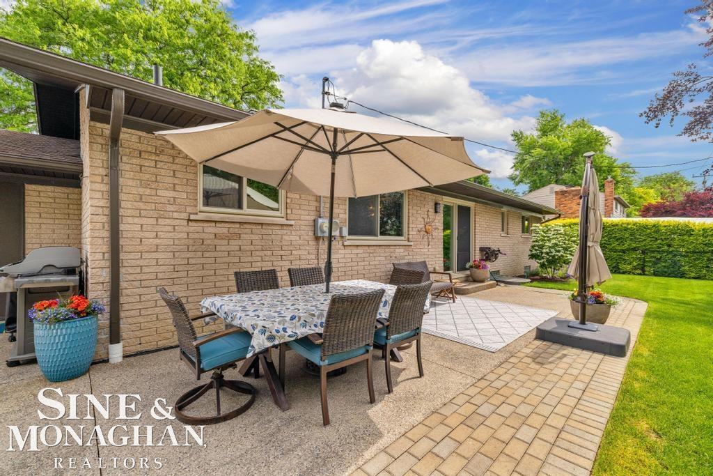 1045 Marian Court, Grosse Pointe Woods, MI 48236 — Photo 50