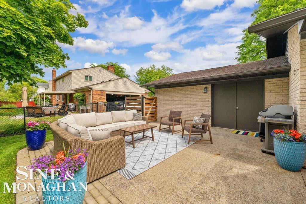 1045 Marian Court, Grosse Pointe Woods, MI 48236 — Photo 51
