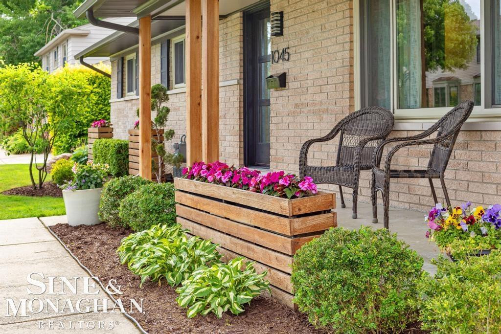 1045 Marian Court, Grosse Pointe Woods, MI 48236 — Photo 54