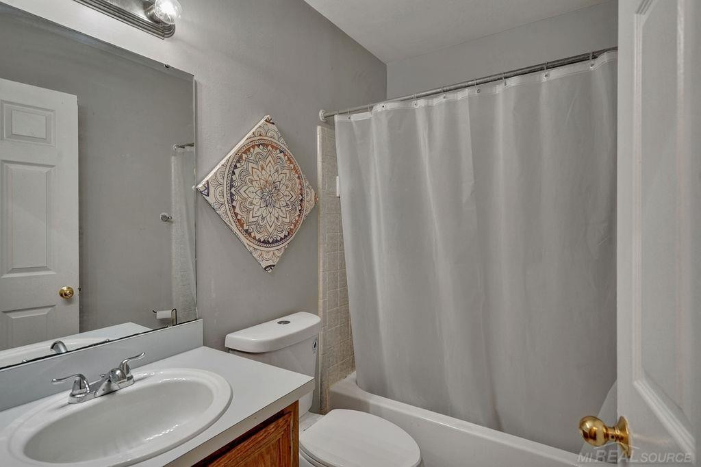 31611 Fraser Drive, Fraser, MI 48026 — Photo 18