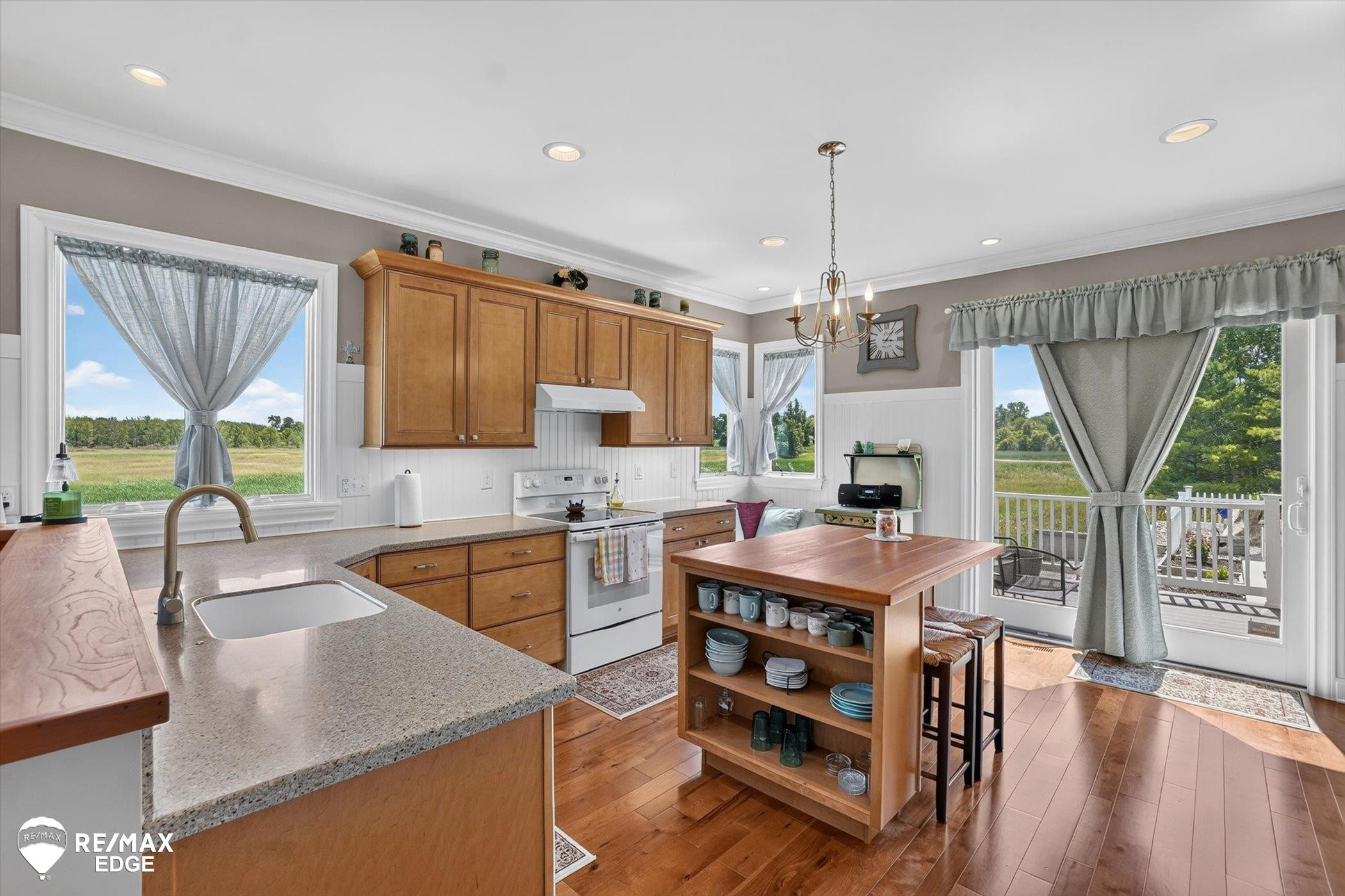 9030 Willowgate Lane, MI — Photo 13
