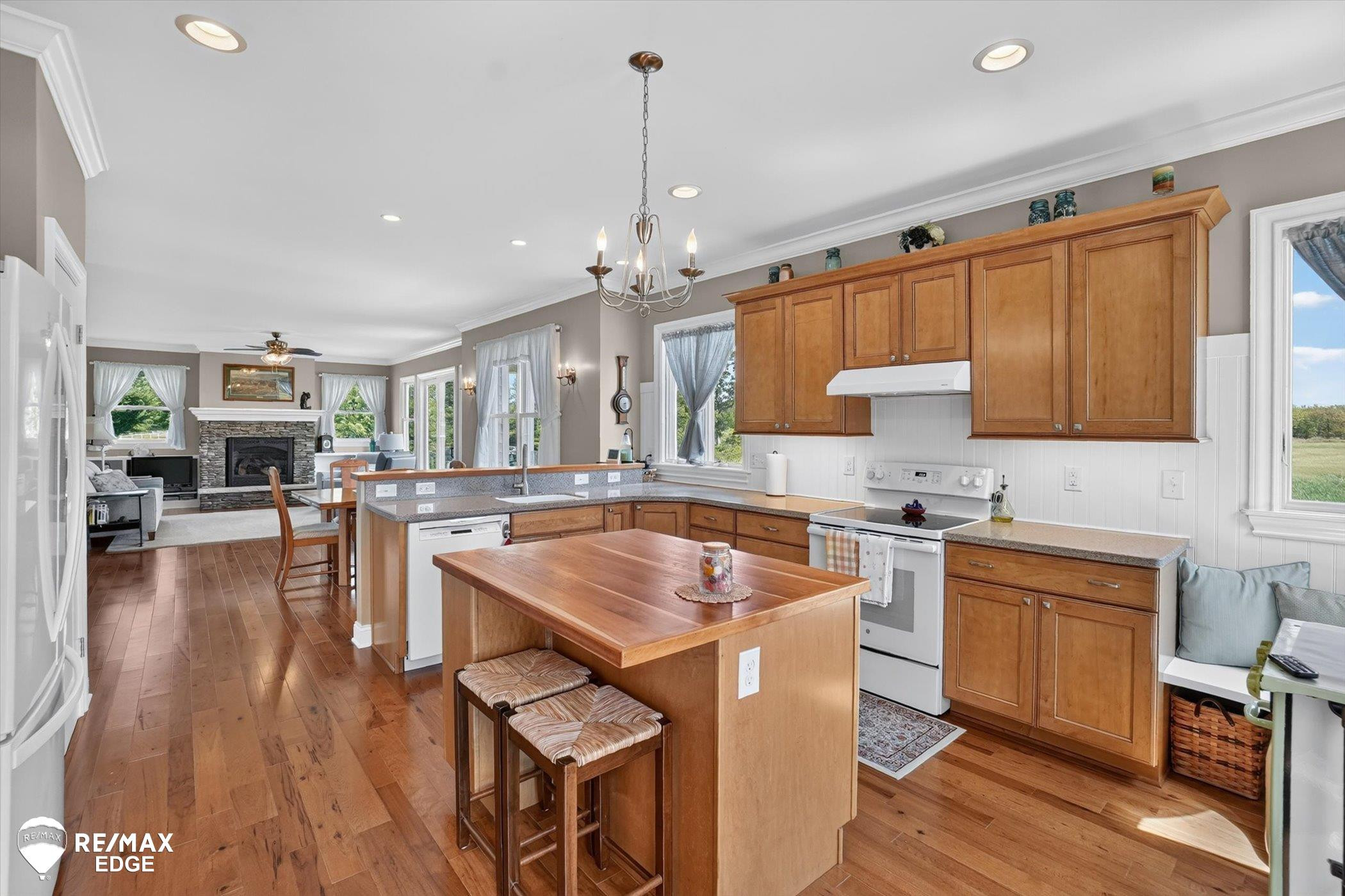 9030 Willowgate Lane, MI — Photo 14