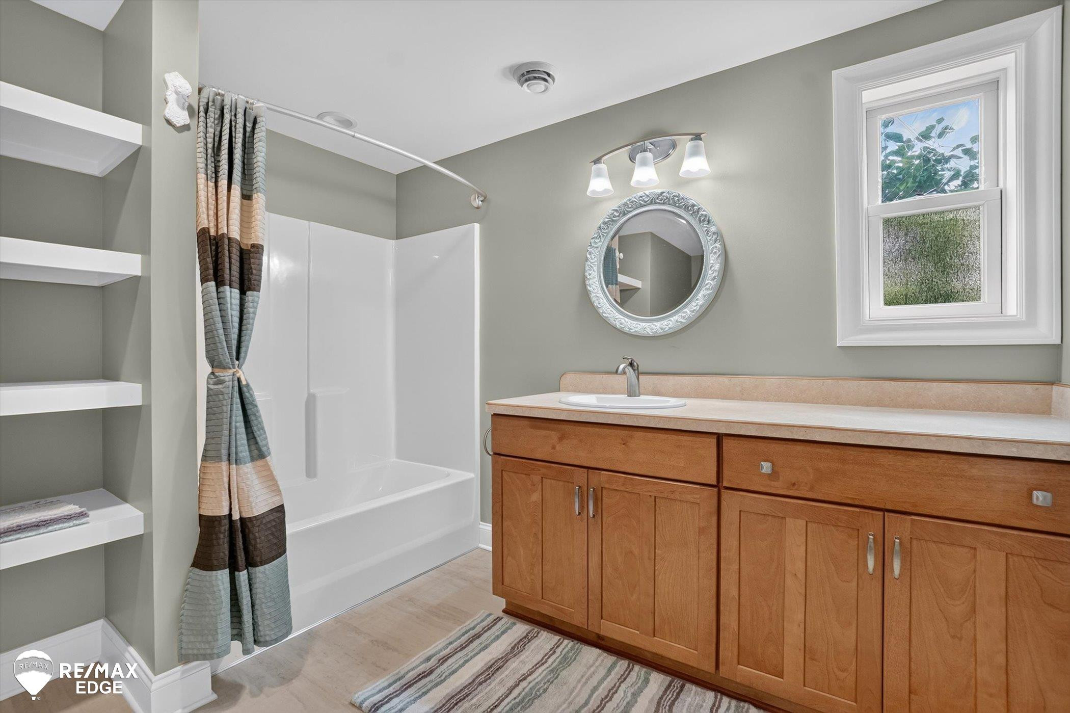 9030 Willowgate Lane, MI — Photo 24
