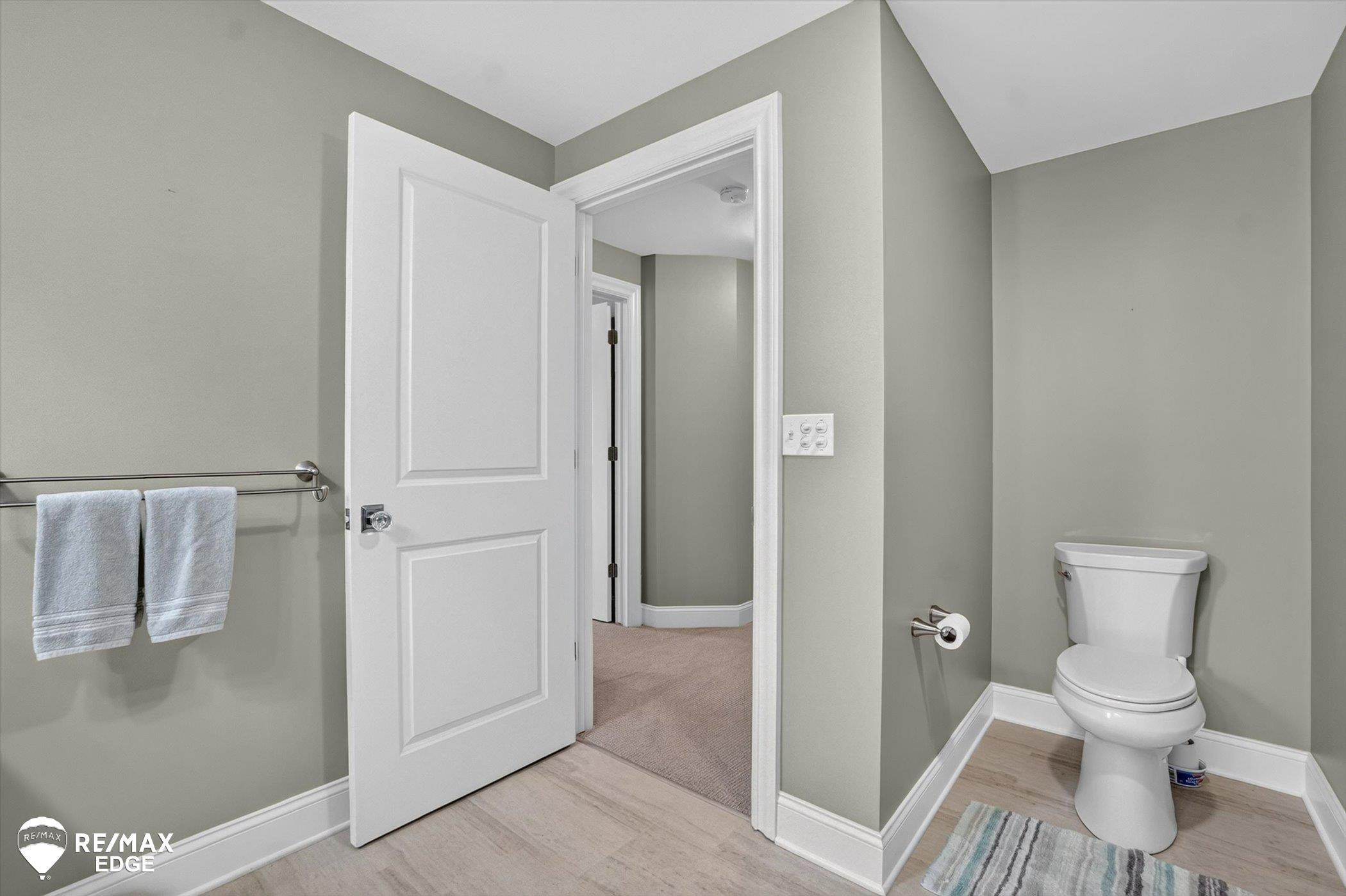 9030 Willowgate Lane, MI — Photo 25