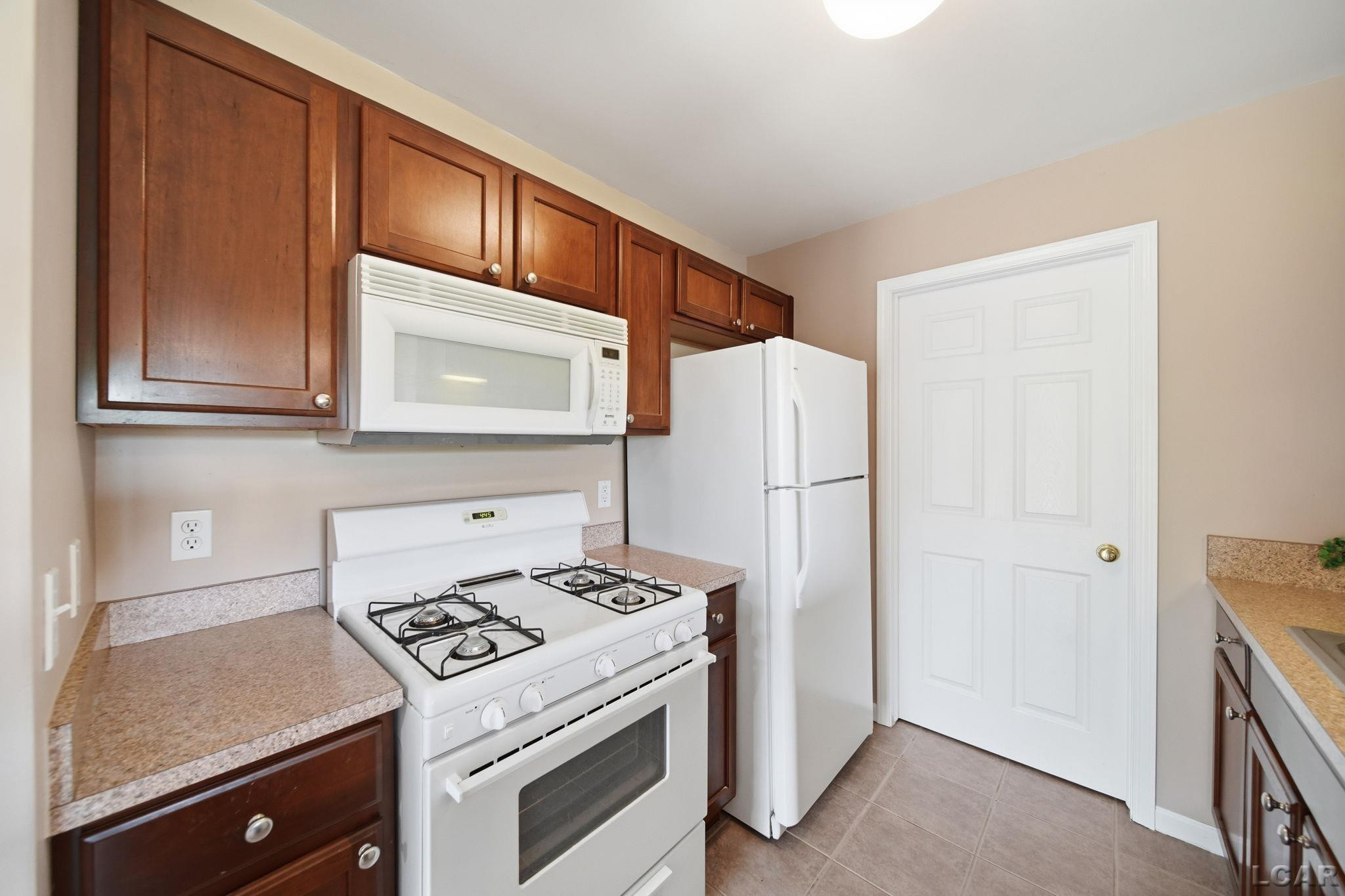 1241 Addington Lane, Ann Arbor, MI 48108 — Photo 13