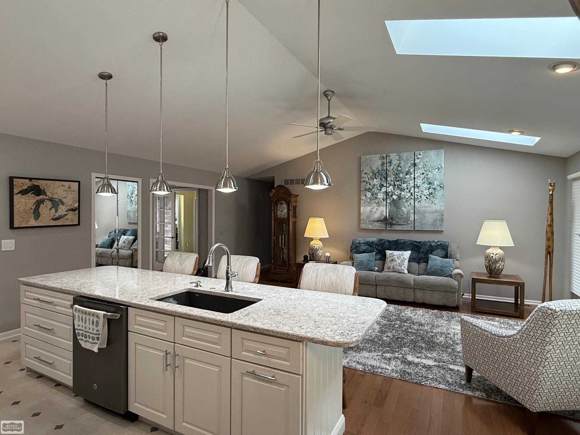 41371 Carmelo W Drive, Clinton Twp, MI 48038 — Photo 13