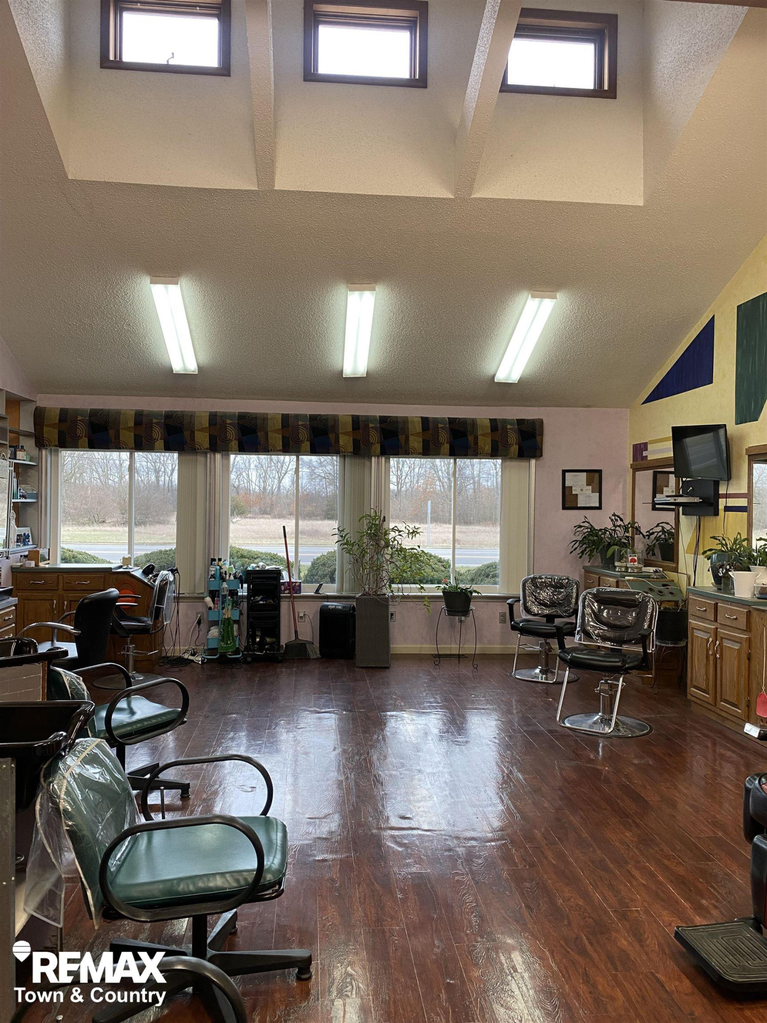 8009 N Mckinley Road, Flushing, MI 48433 — Photo 6