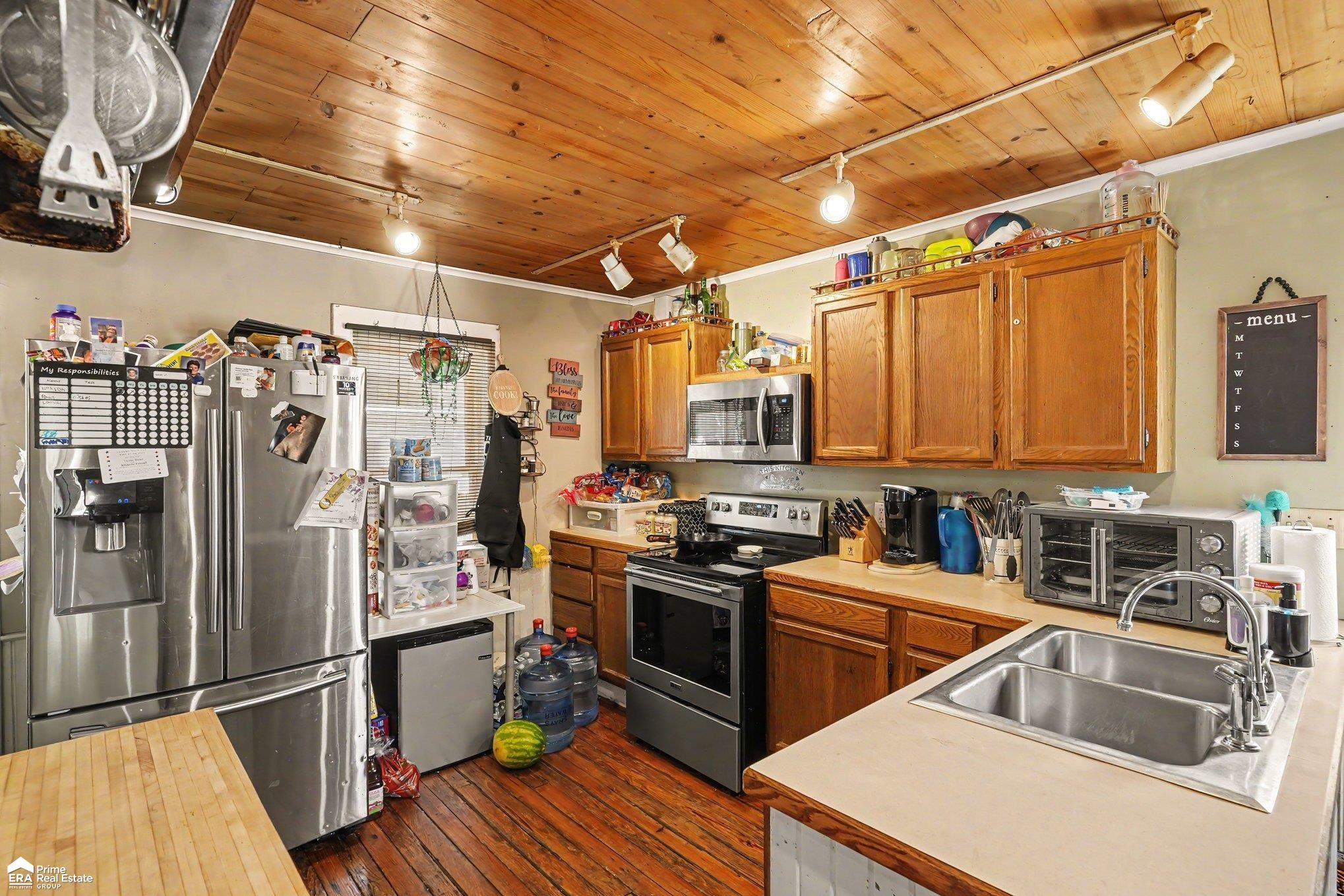 703 Brady Street, Chesaning, MI 48616 — Photo 9