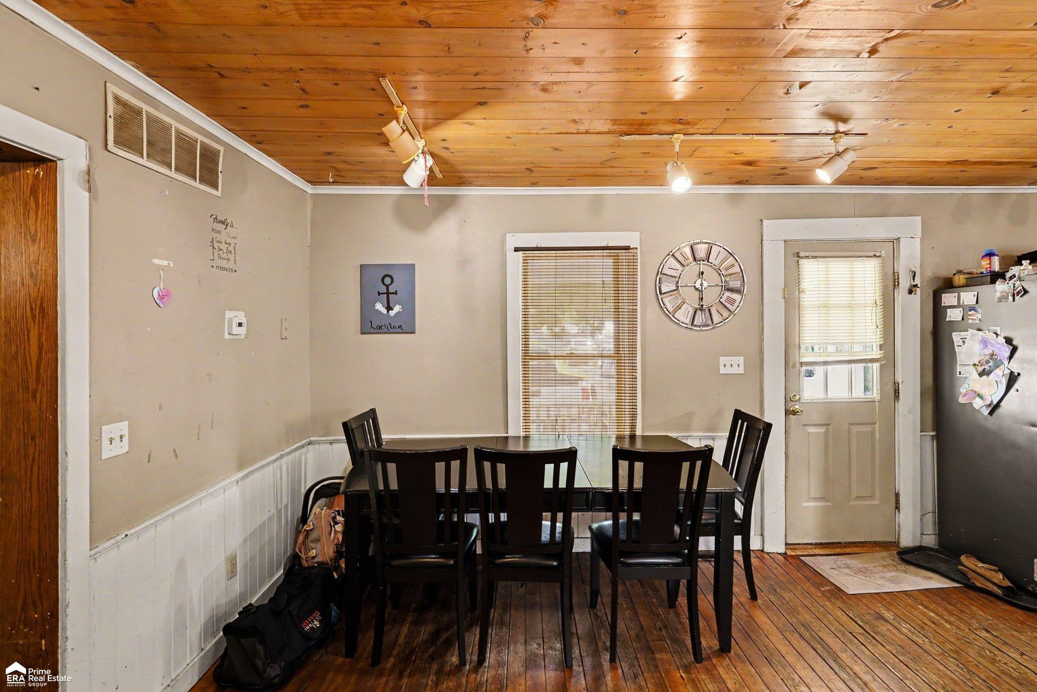 703 Brady Street, Chesaning, MI 48616 — Photo 12