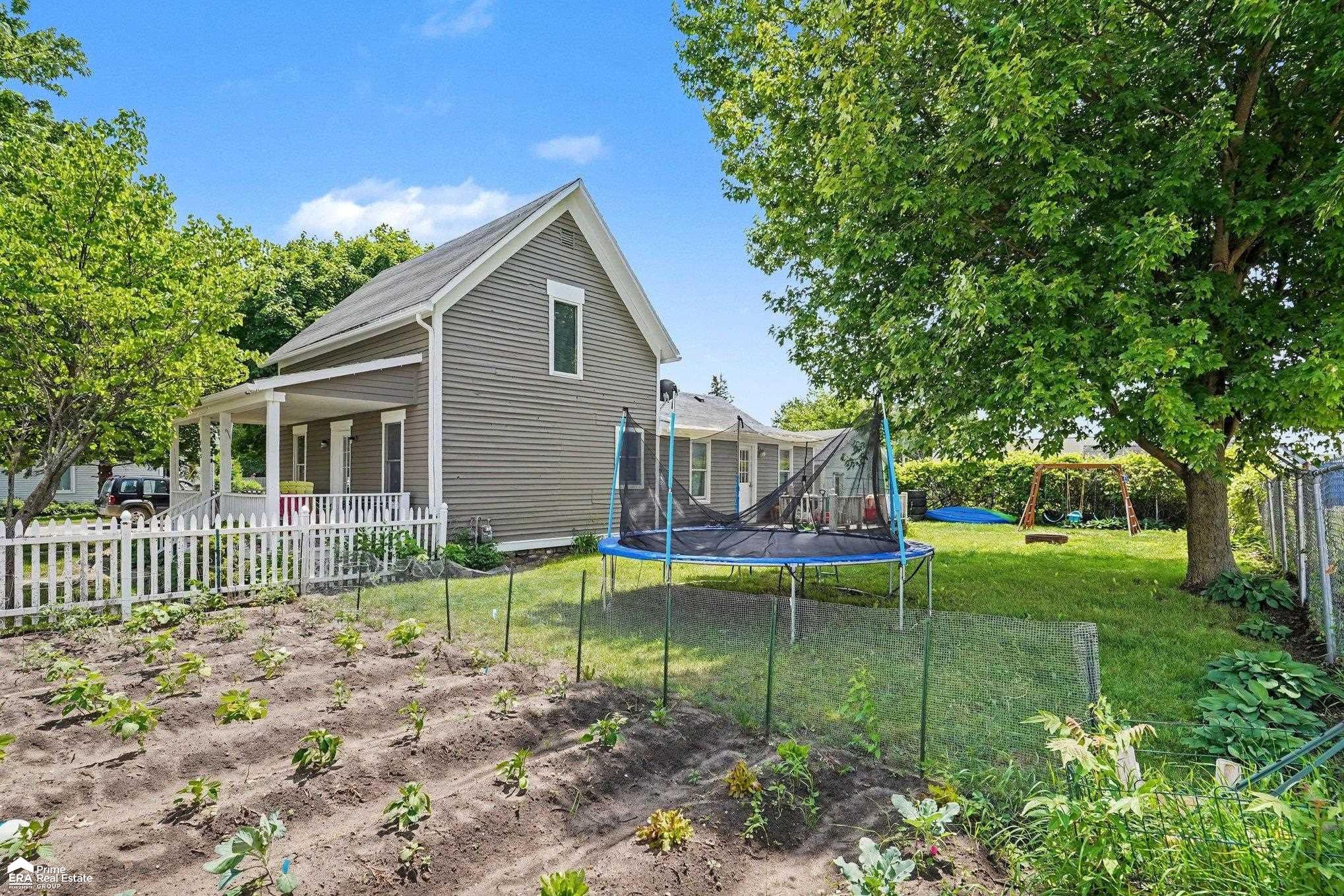 703 Brady Street, Chesaning, MI 48616 — Photo 20