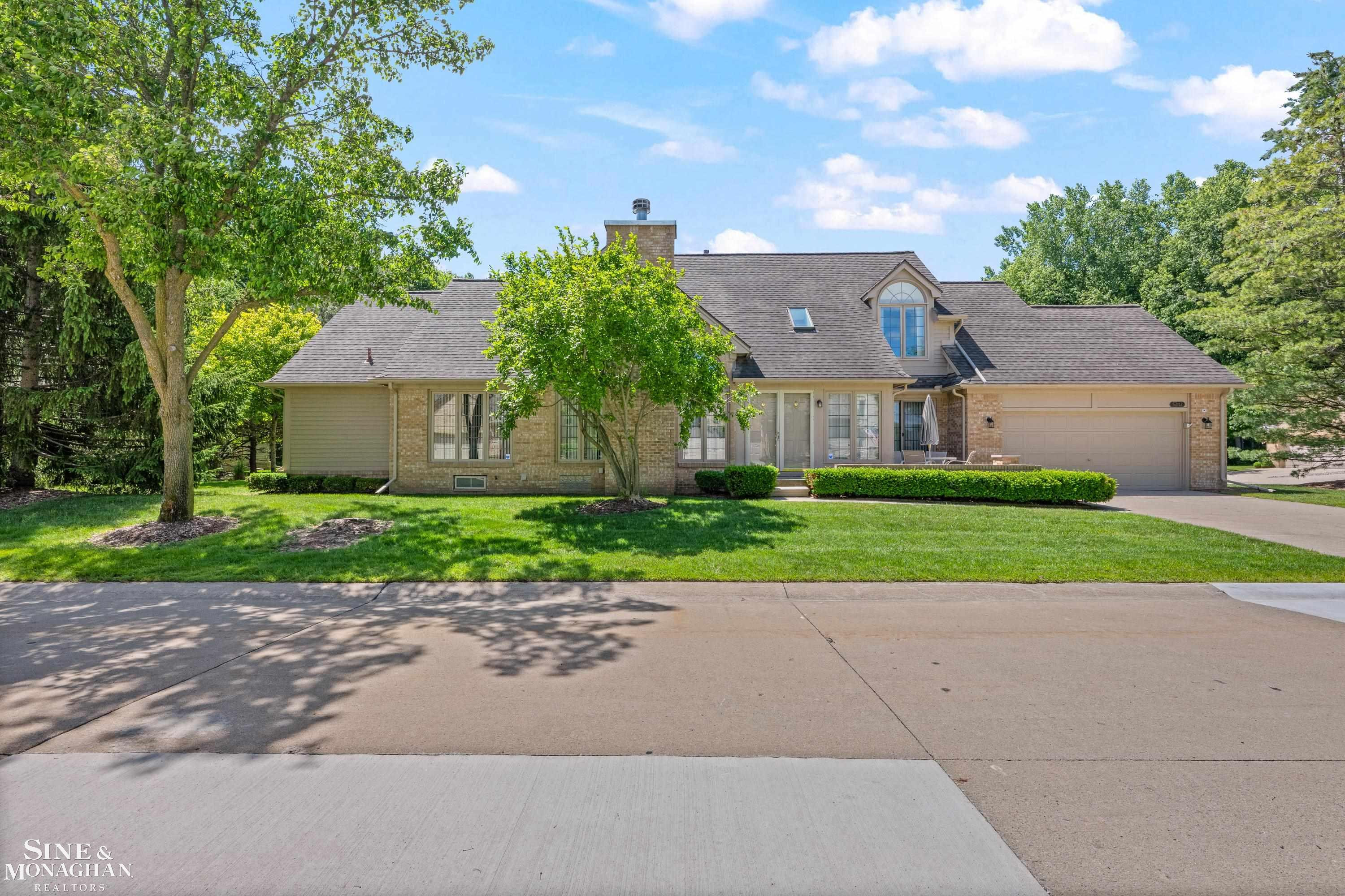 52112 Southview Ridge, Macomb, MI 48042 — front exterior