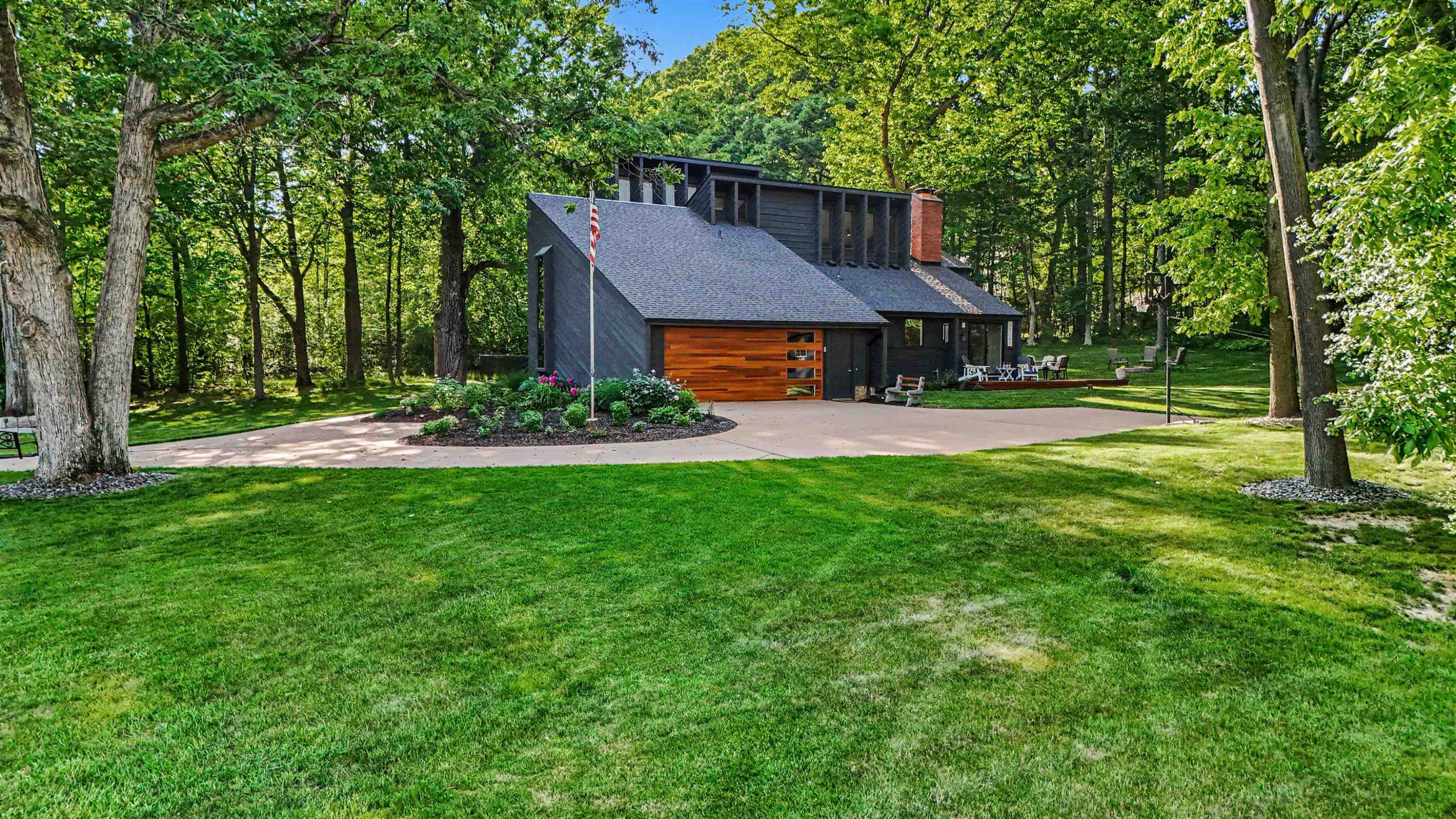 5143 Green Meadows Road, Grand Blanc, MI 48439 — Photo 46