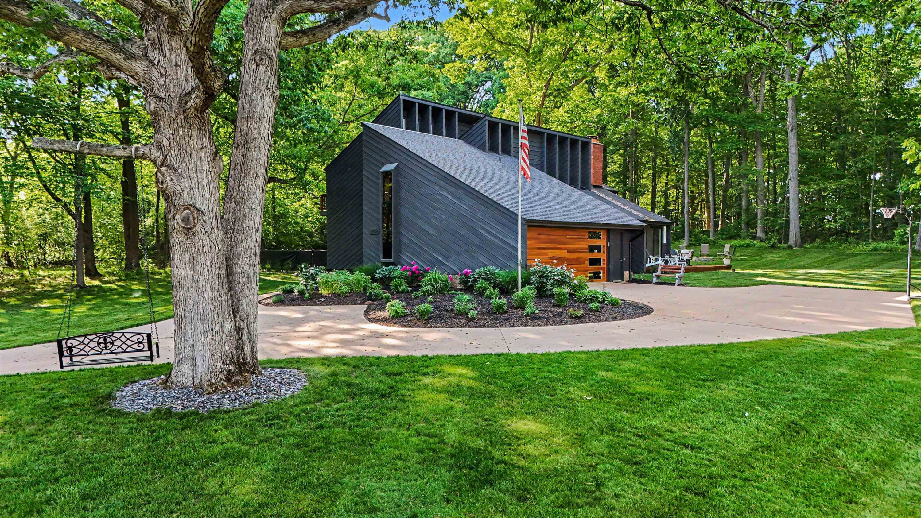 5143 Green Meadows Road, Grand Blanc, MI 48439 — Photo 47