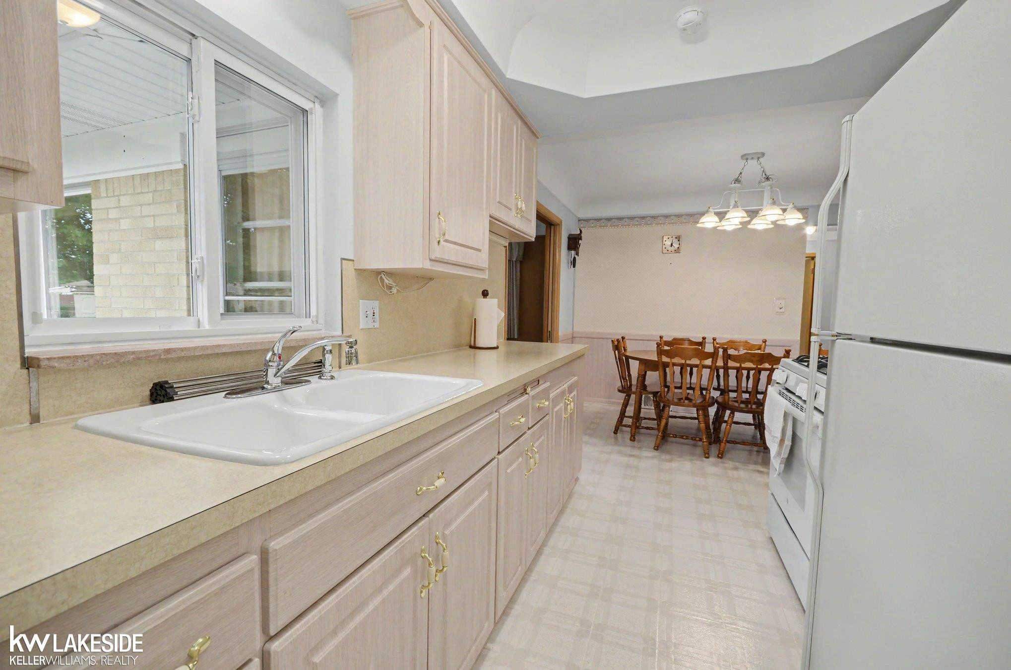 4455 Montgomery Road, Shelby Twp, MI 48316 — Photo 13
