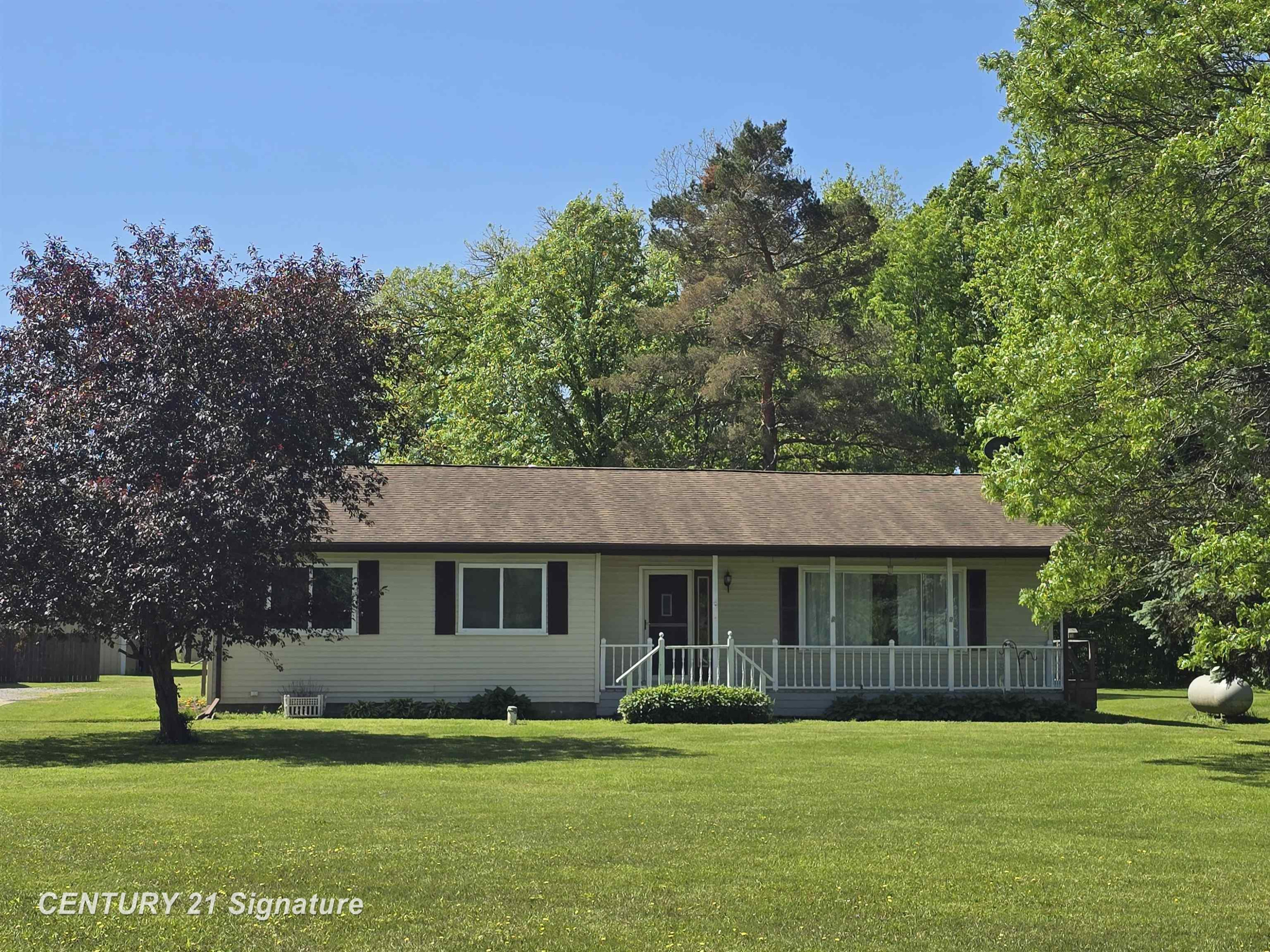 1162 E Farrand Road, Clio, MI 48420 — Photo 2