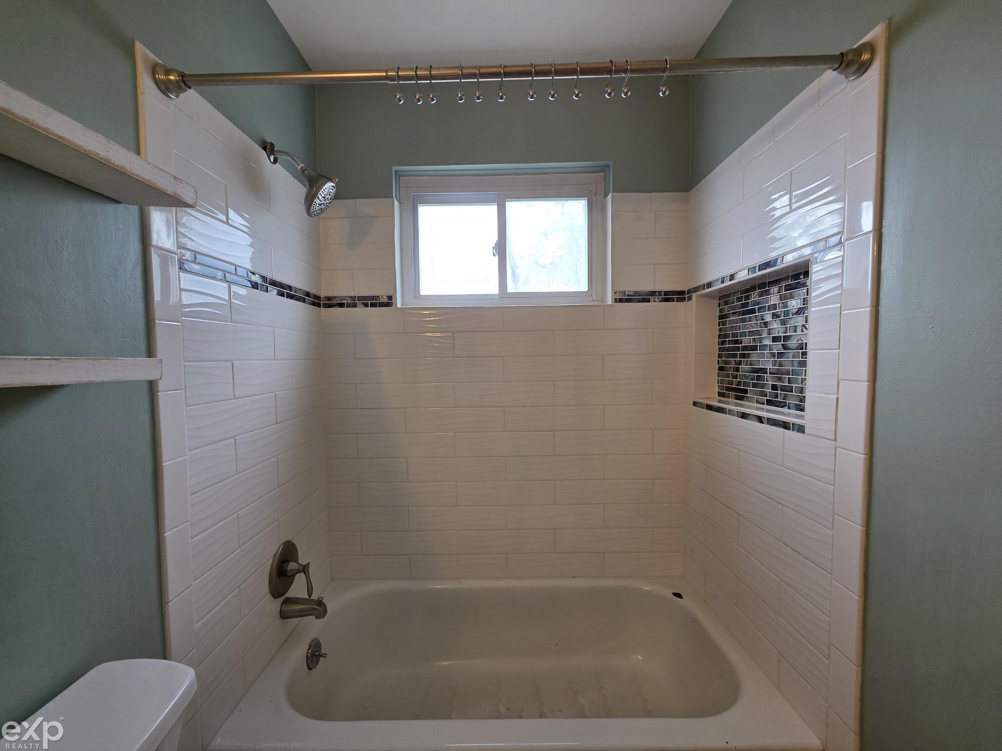 47459 Michele Court, MI 48047 — Photo 11