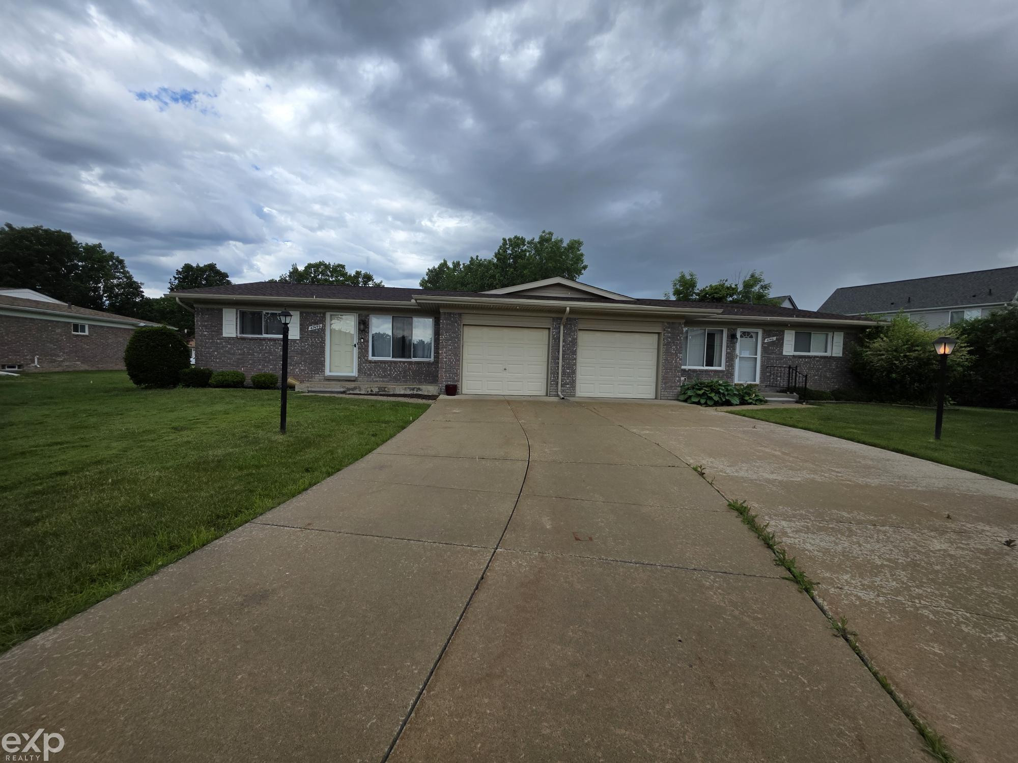 47459 Michele Court, MI 48047 — Photo 19