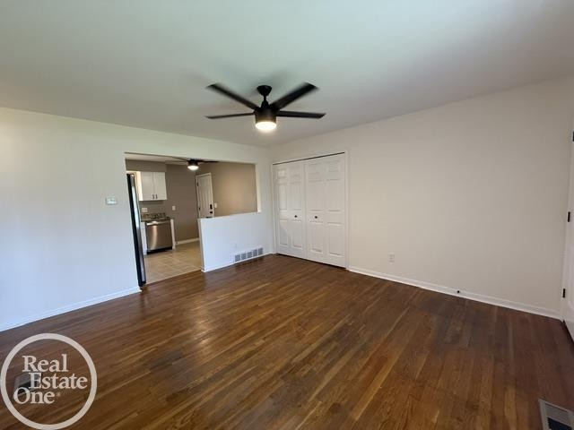 27550 E Schiller Street, MI 48047 — Photo 10