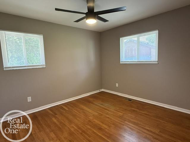 27550 E Schiller Street, MI 48047 — Photo 13