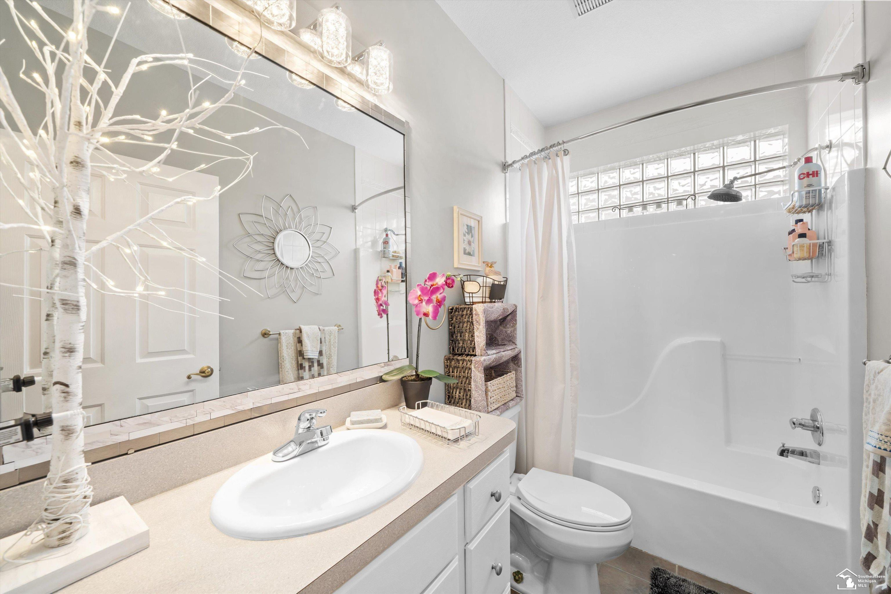 8424 Eagle Pointe Drive, Newport, MI 48166 — Photo 38