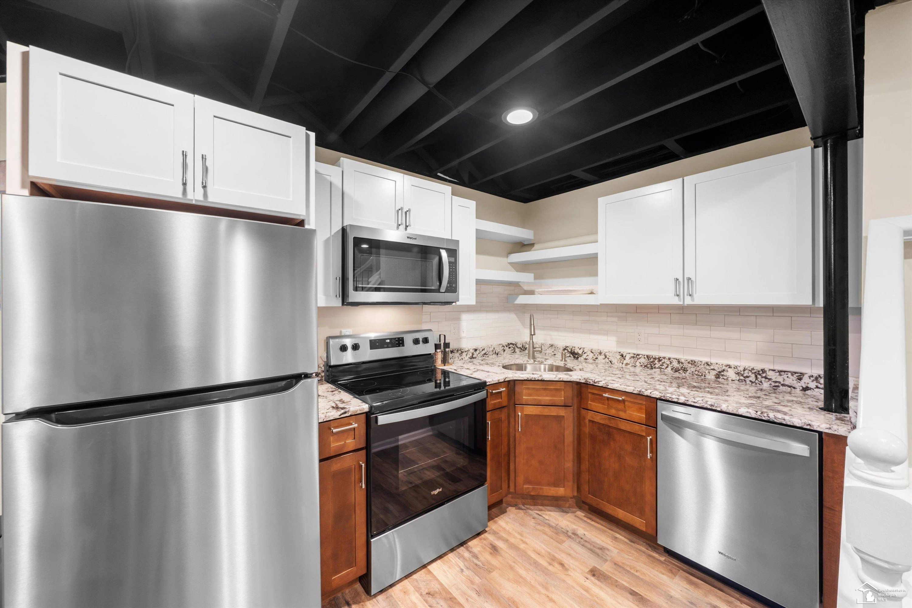 8424 Eagle Pointe Drive, Newport, MI 48166 — Photo 49