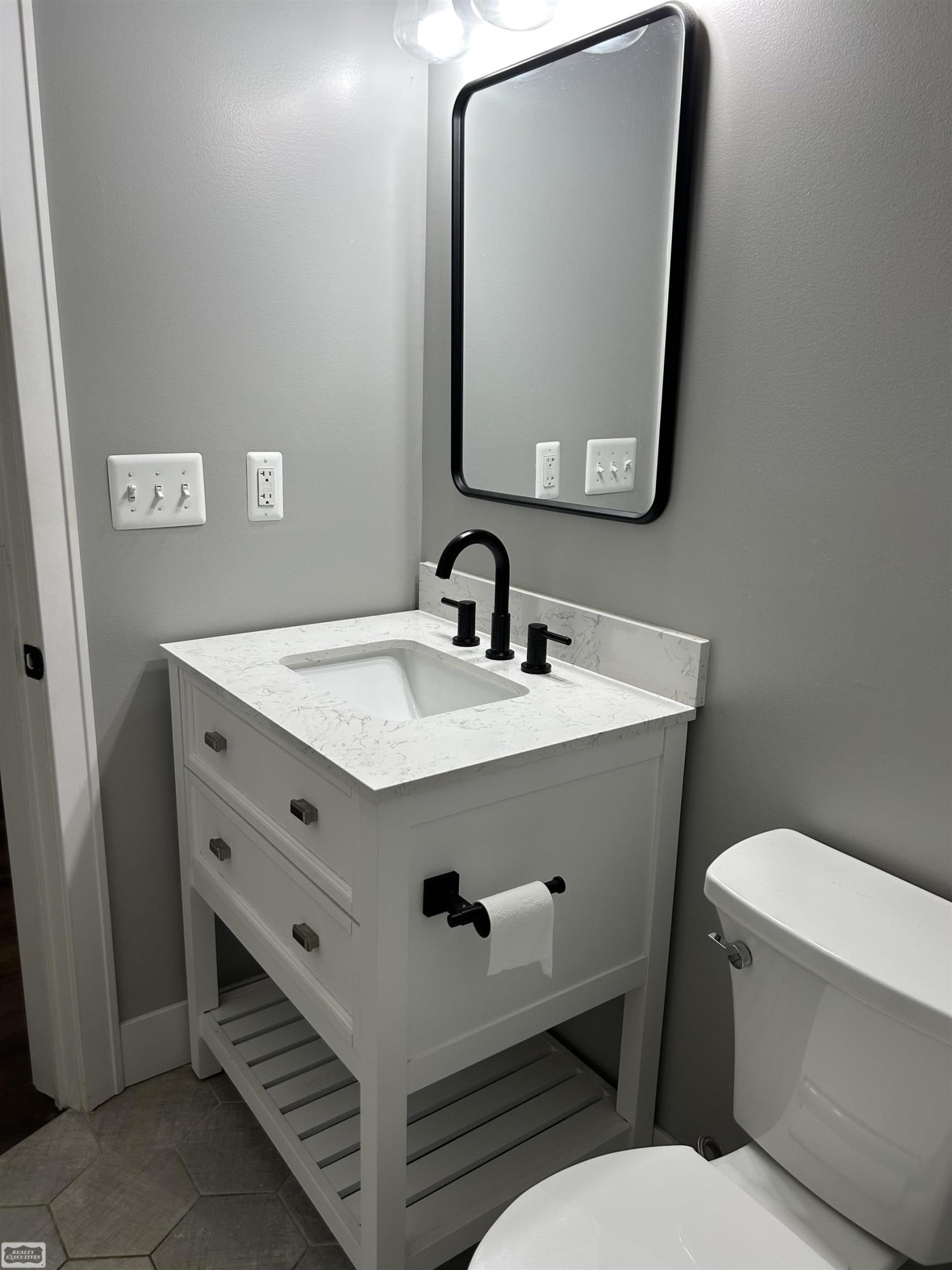 930 W 3rd Street, Rochester, MI 48307 — Photo 16
