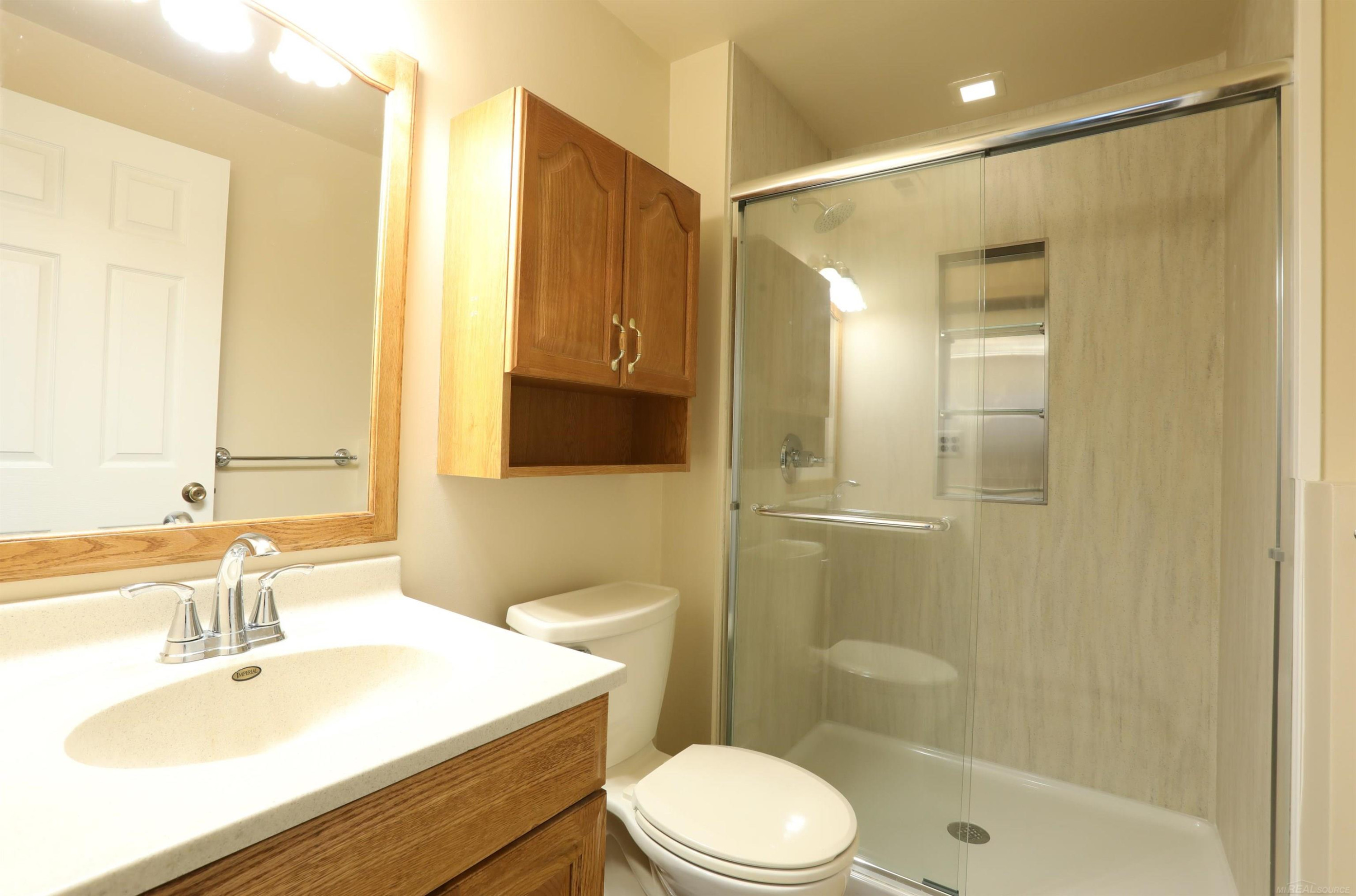 39549 Chantilly Drive, Sterling Heights, MI 48313 — Photo 26