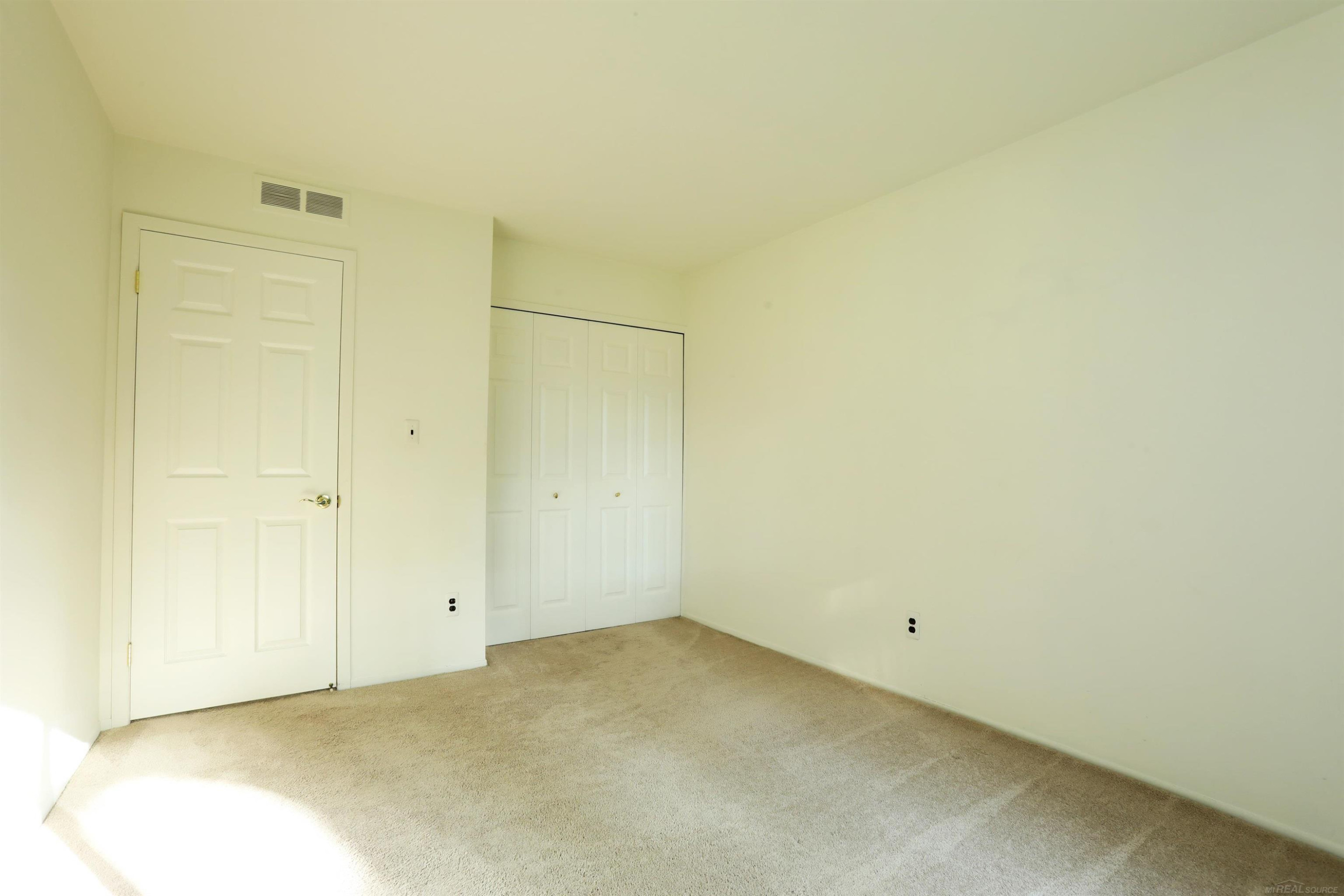 39549 Chantilly Drive, Sterling Heights, MI 48313 — Photo 29