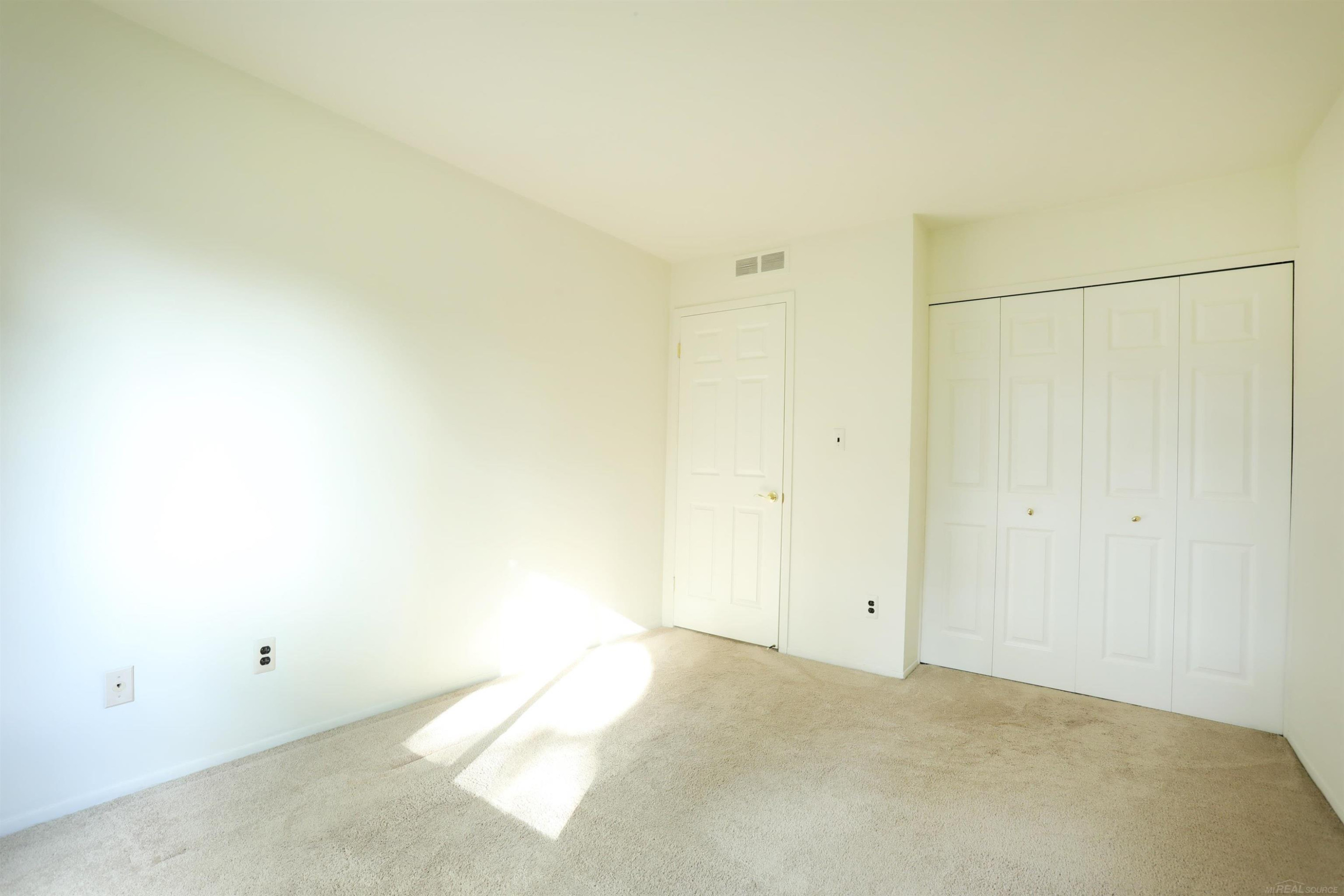 39549 Chantilly Drive, Sterling Heights, MI 48313 — Photo 30