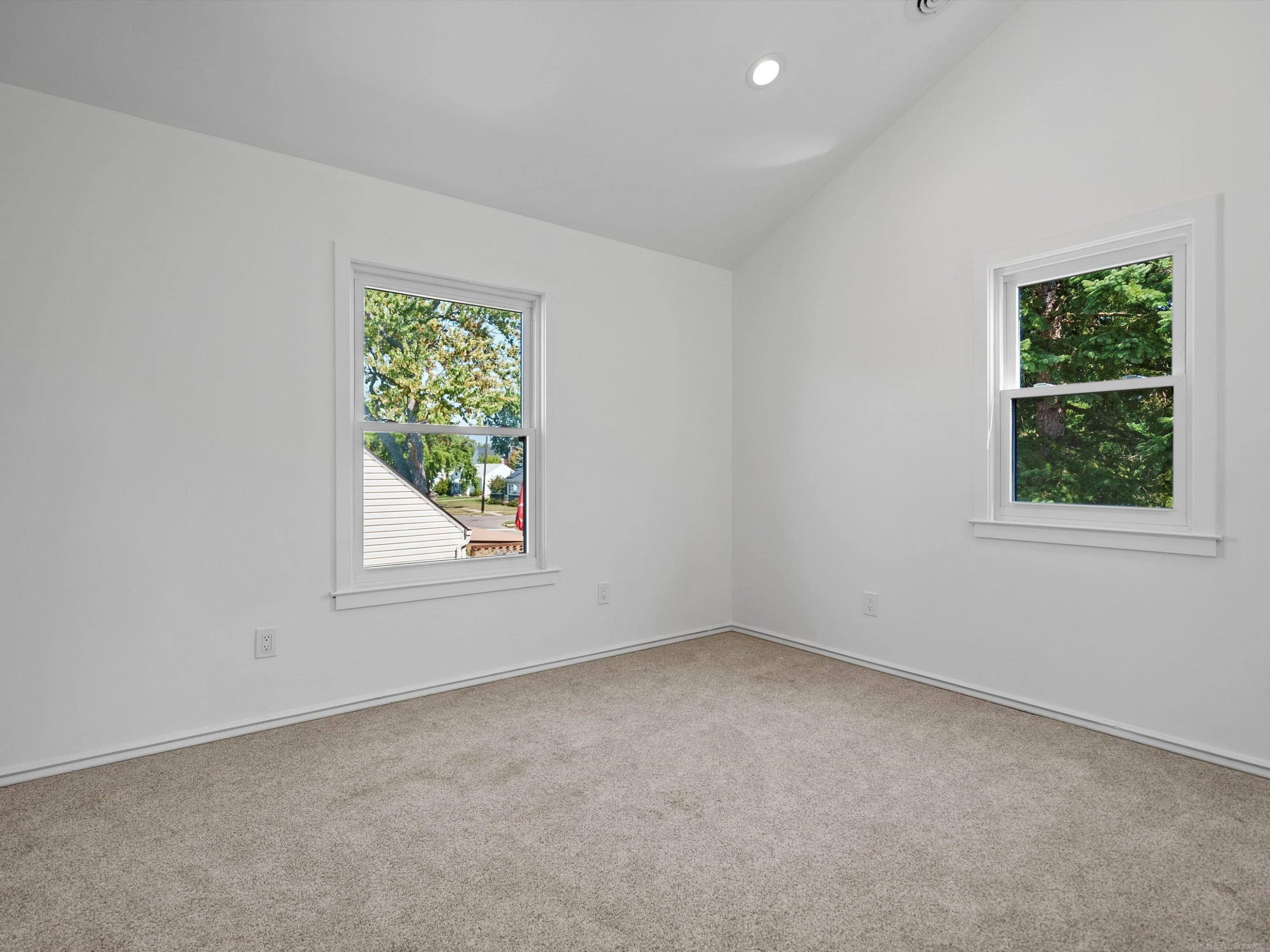 2519 Phillips Avenue, Berkley, MI 48072 — Photo 4