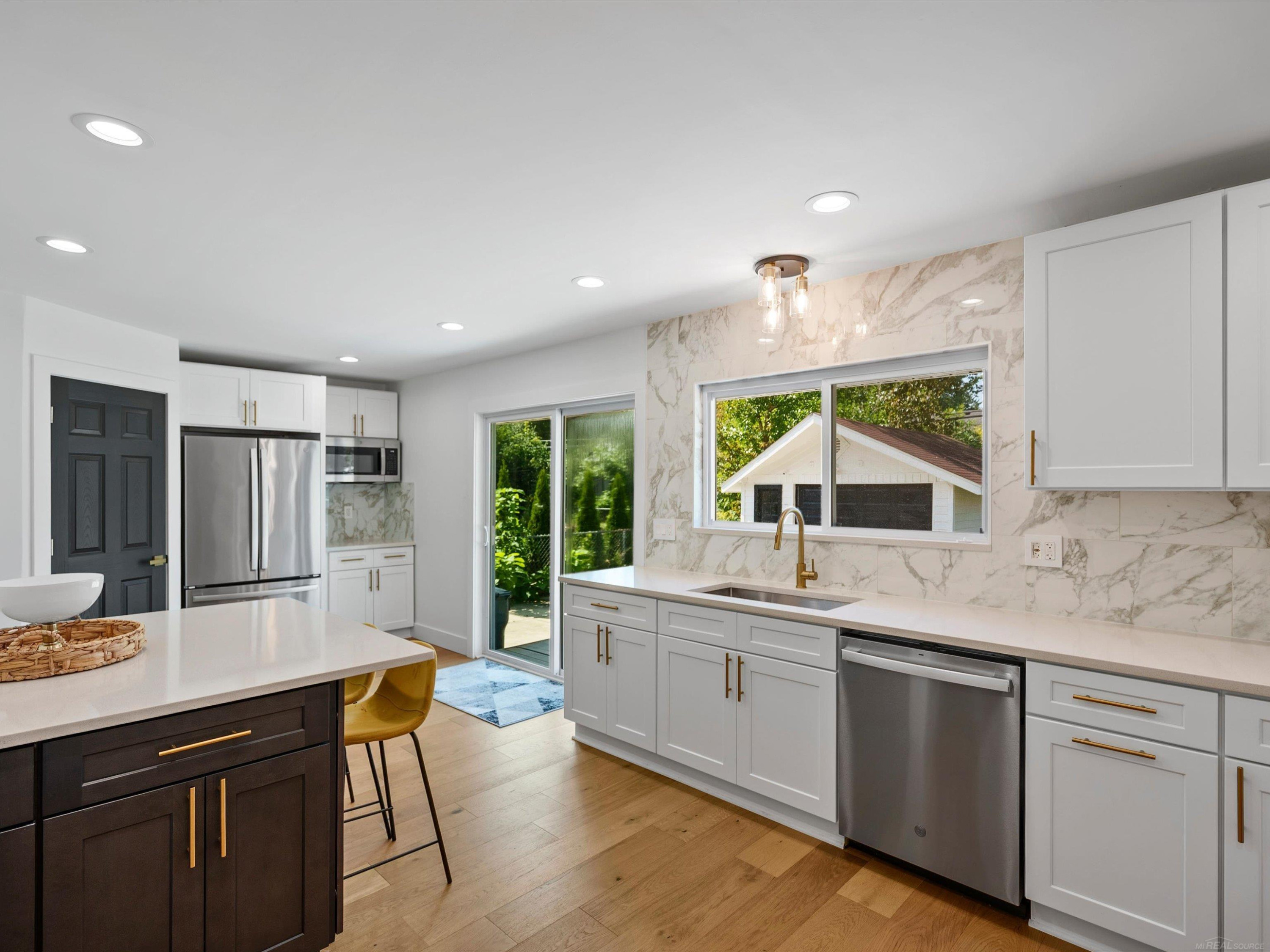2519 Phillips Avenue, Berkley, MI 48072 — Photo 10