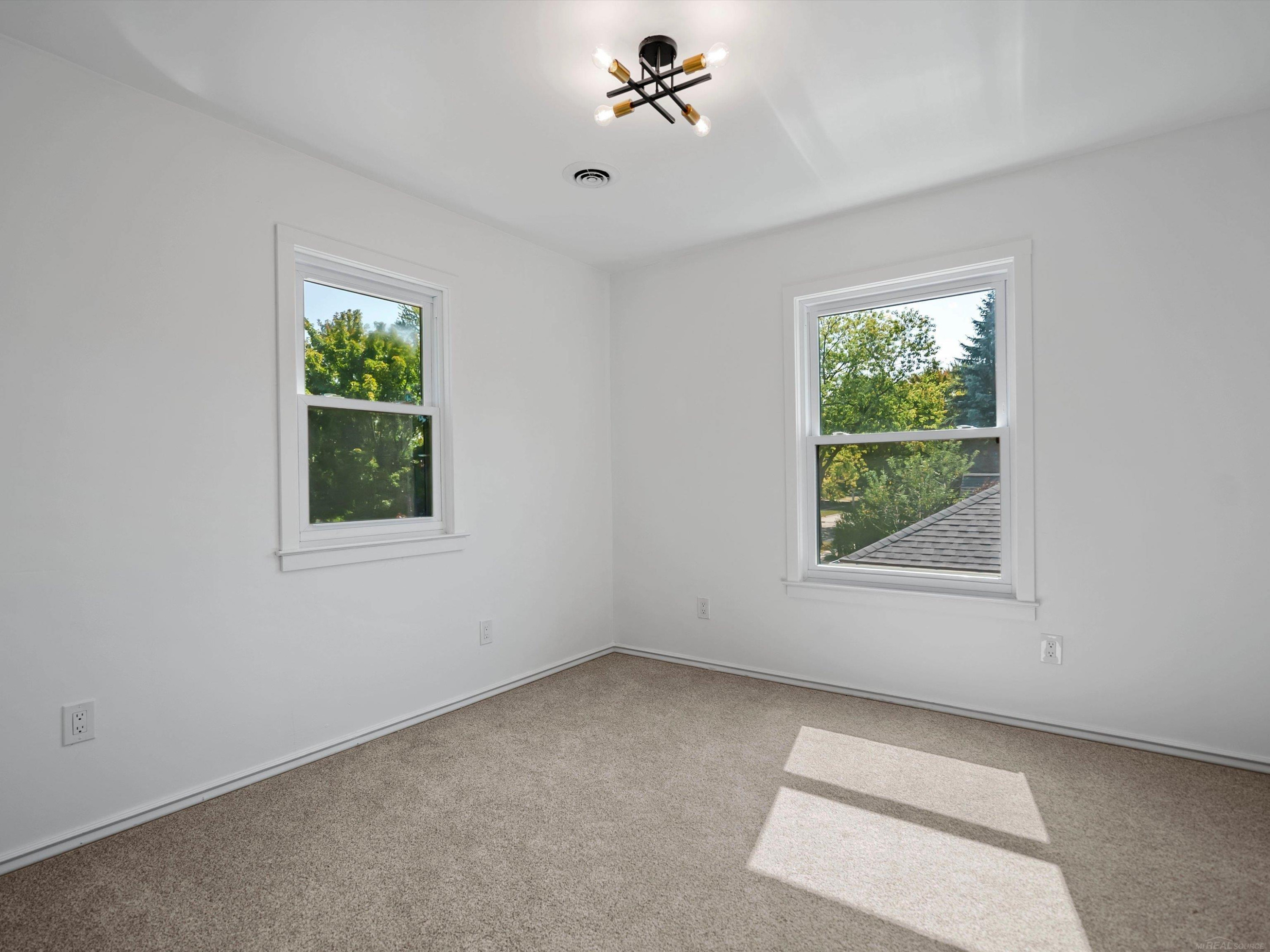 2519 Phillips Avenue, Berkley, MI 48072 — Photo 19